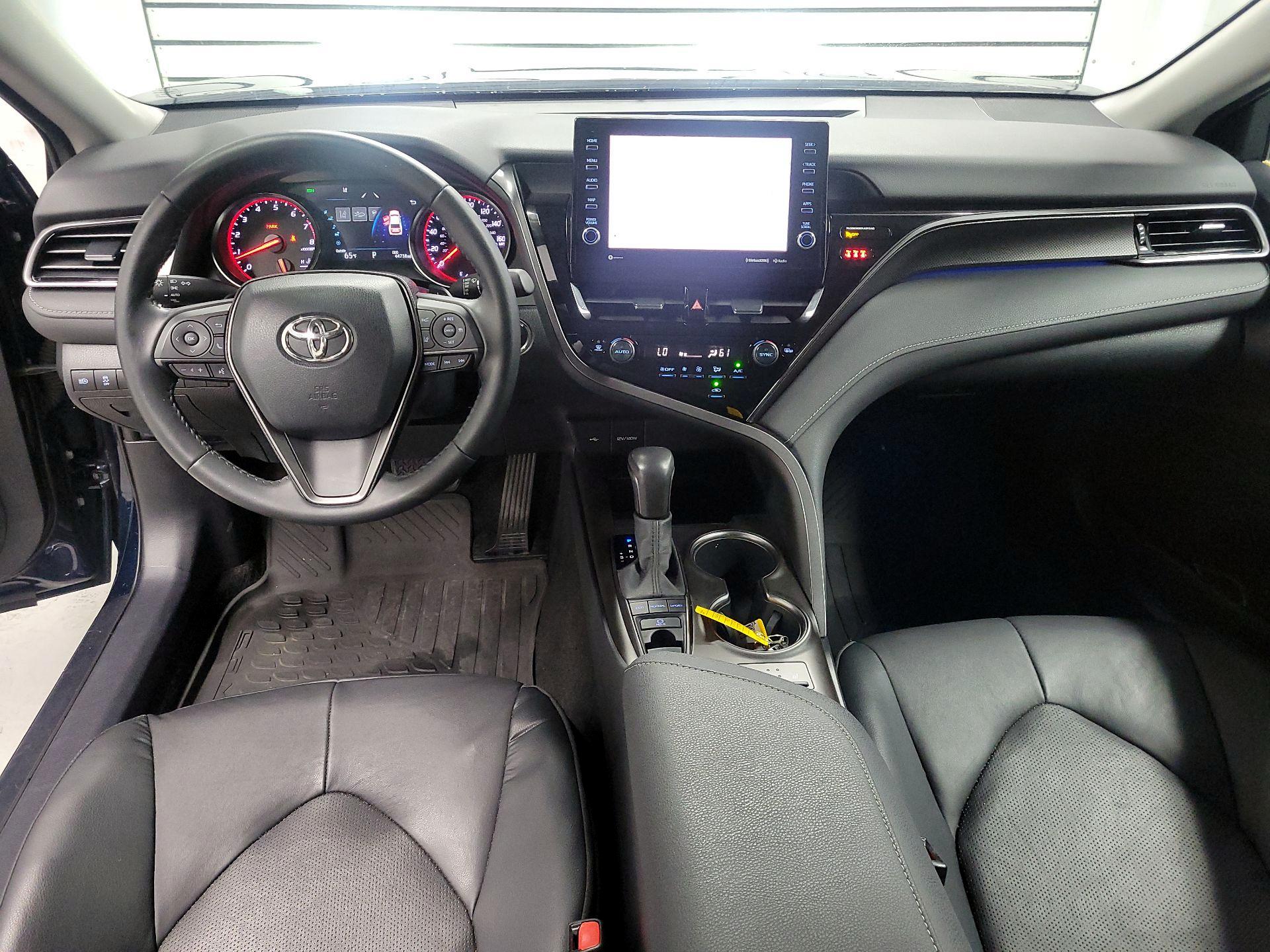 Thumbnail: 2021 Toyota Camry - 9