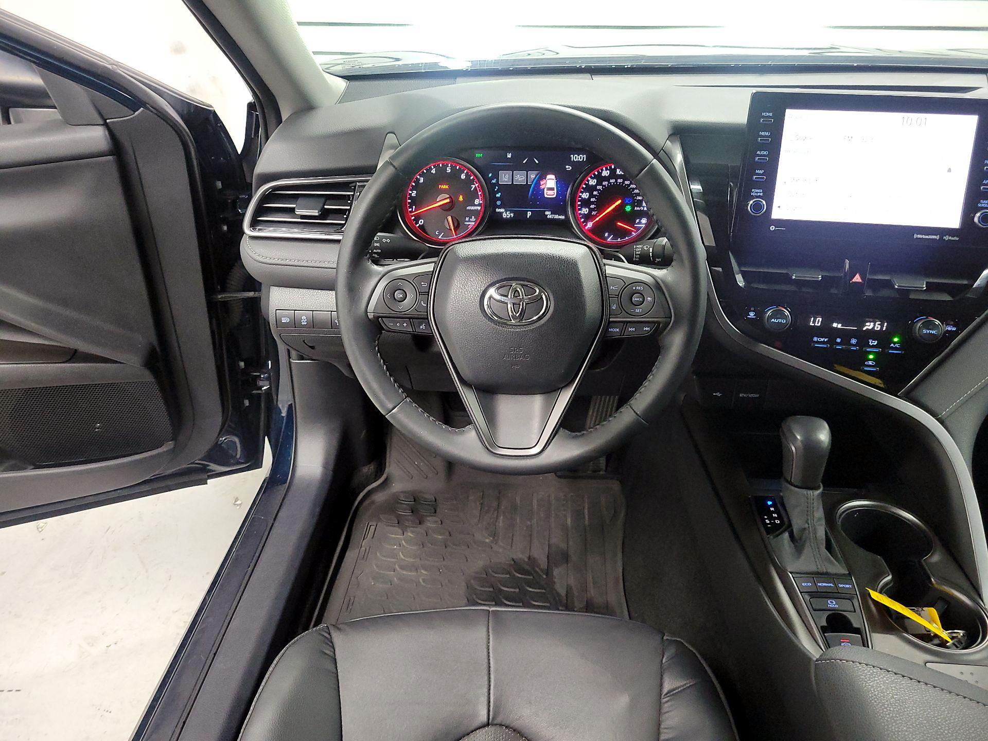Thumbnail: 2021 Toyota Camry - 10