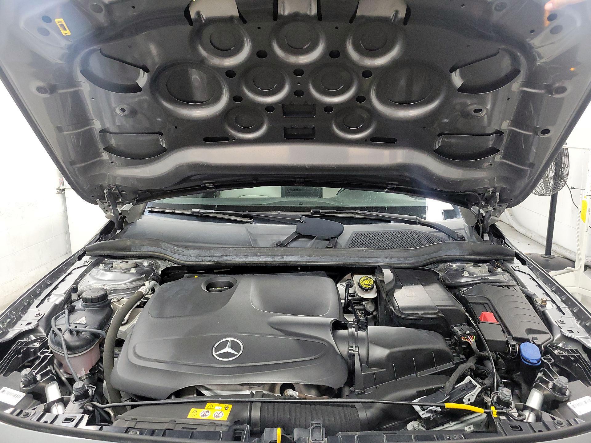 Thumbnail: 2018 Mercedes-Benz GLA - 19