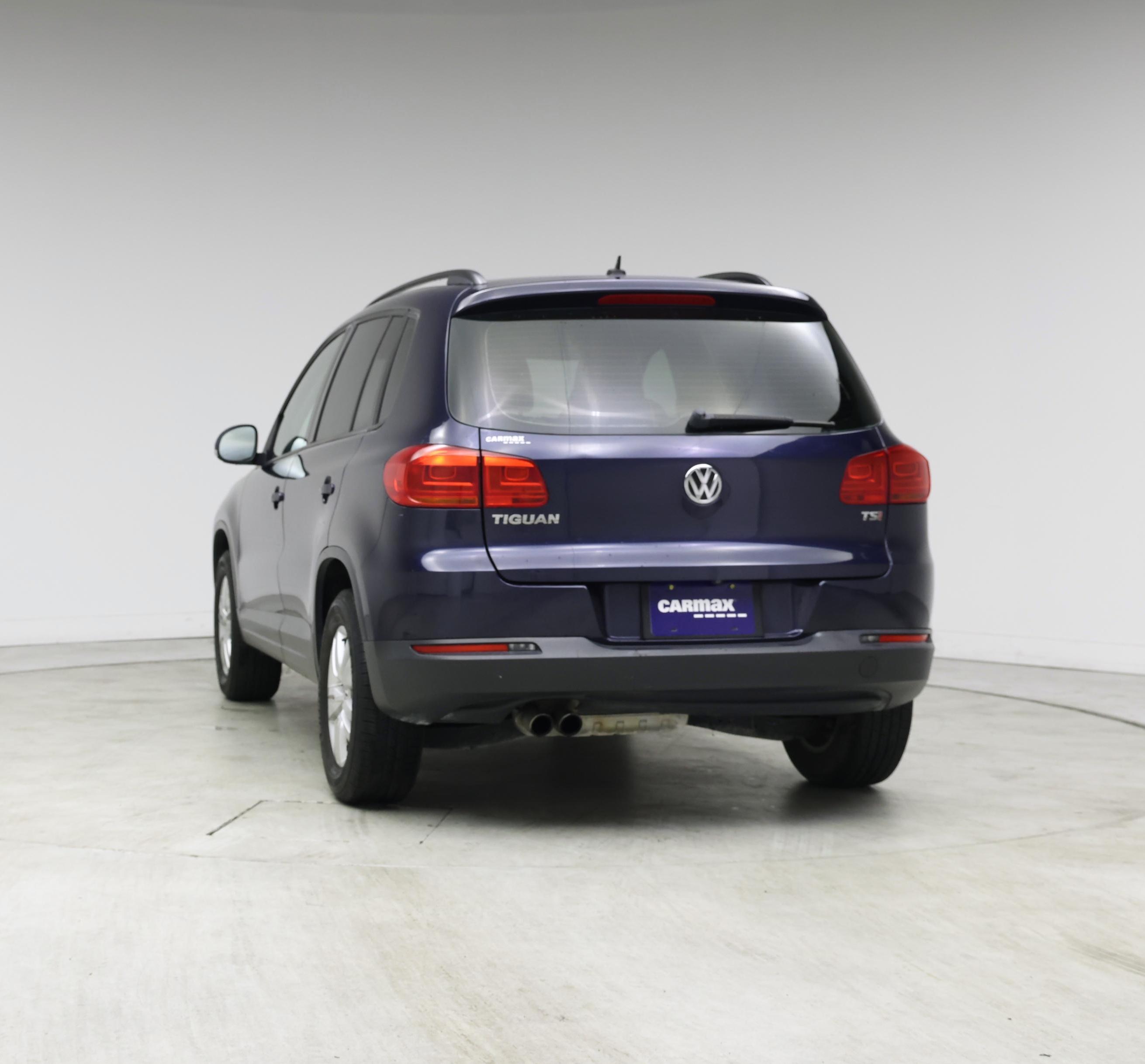Thumbnail: 2016 Volkswagen Tiguan - 6