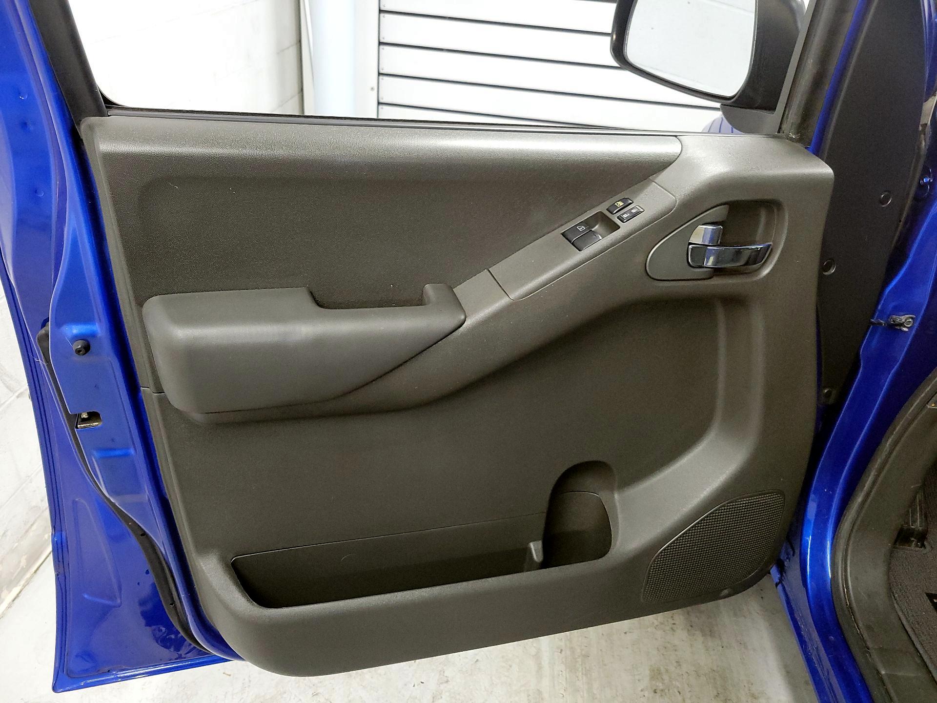 Thumbnail: 2014 Nissan Frontier - 12