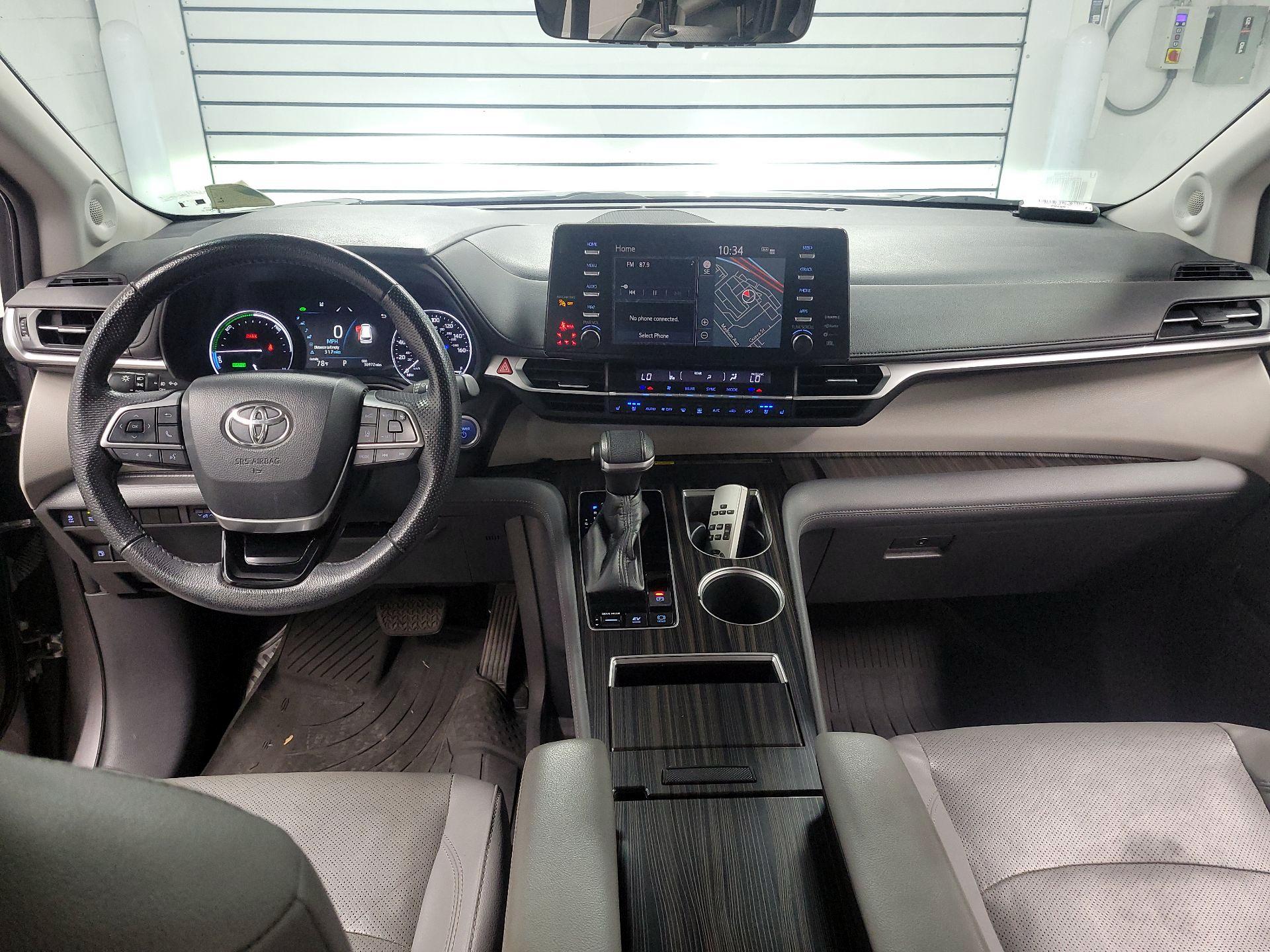 Thumbnail: 2021 Toyota Sienna - 9