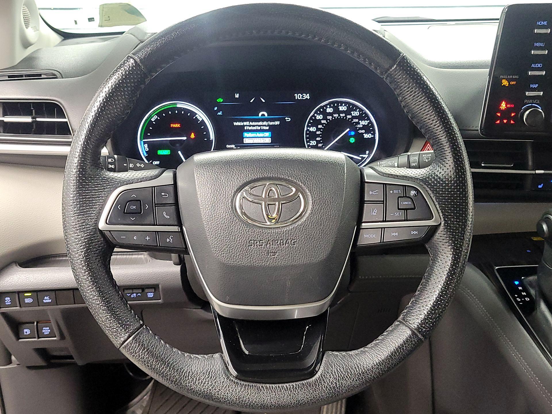 Thumbnail: 2021 Toyota Sienna - 10