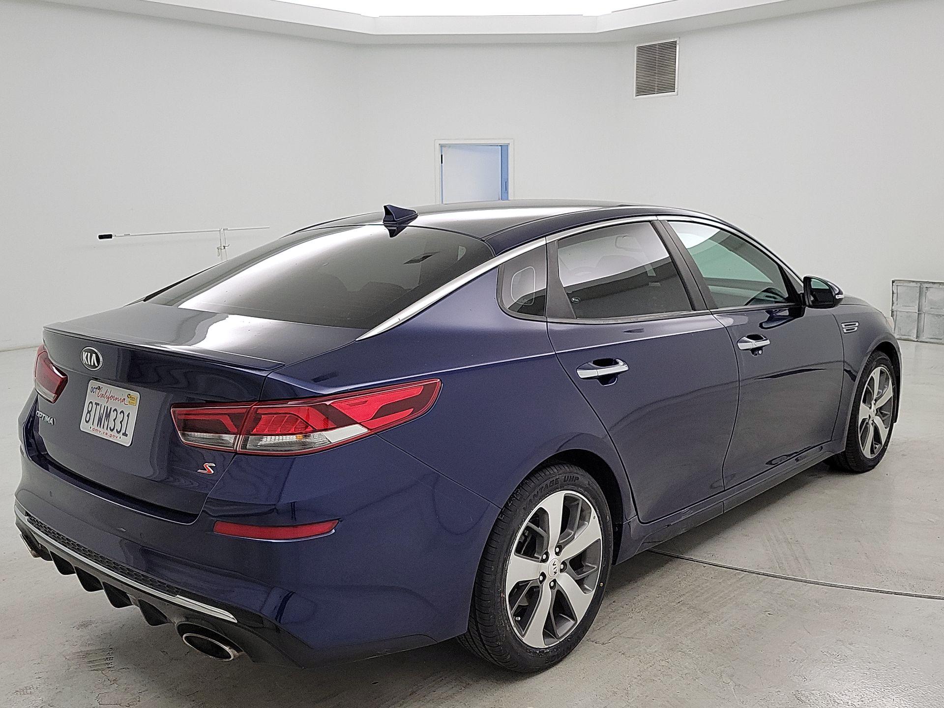 Thumbnail: 2019 Kia Optima - 5
