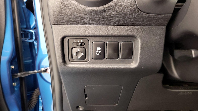 2017 Mitsubishi Mirage ES 13