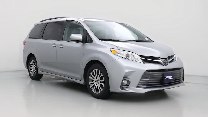 2020 Toyota Sienna XLE Hero Image