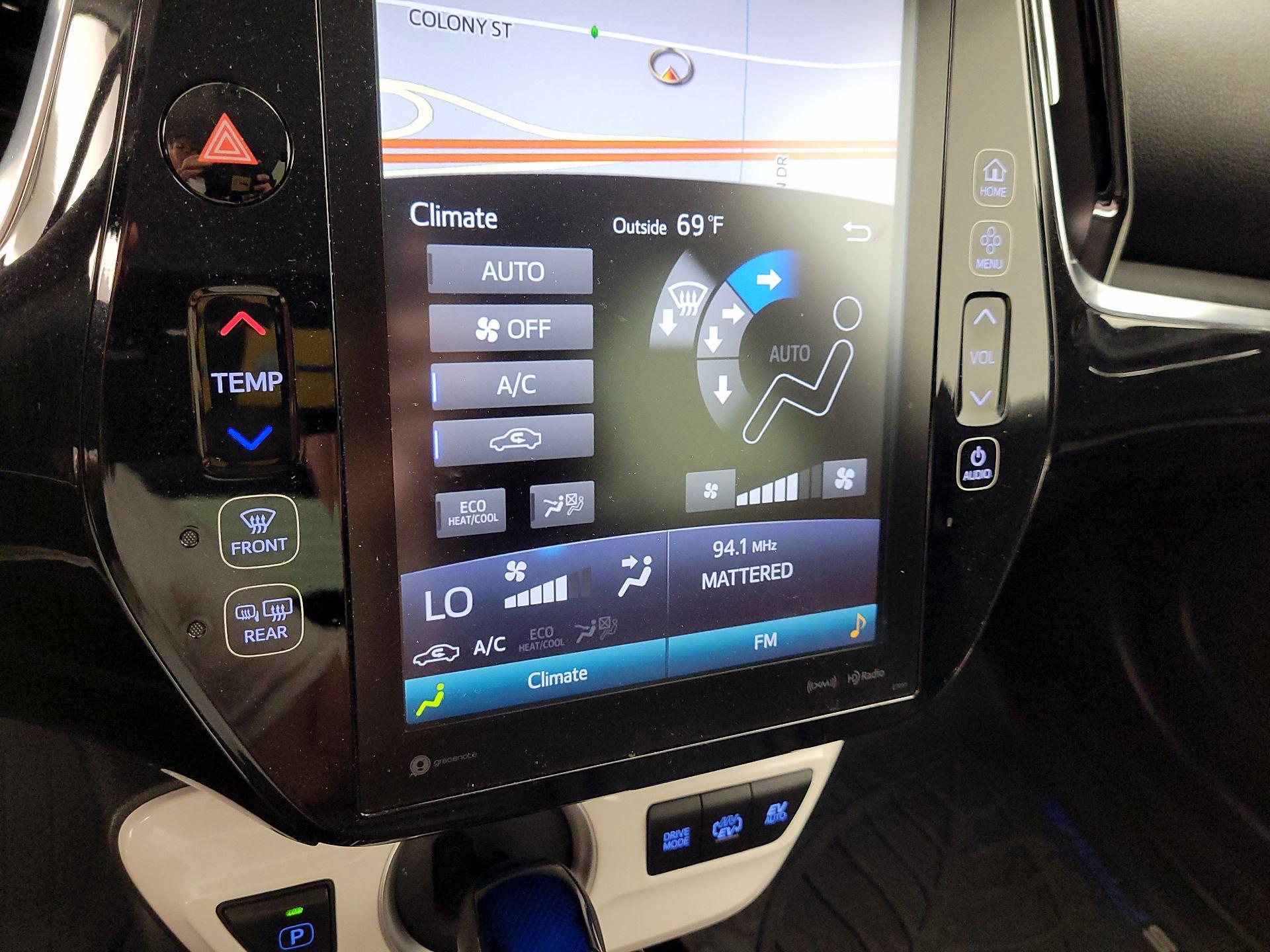 Thumbnail: 2018 Toyota Prius Prime - 17