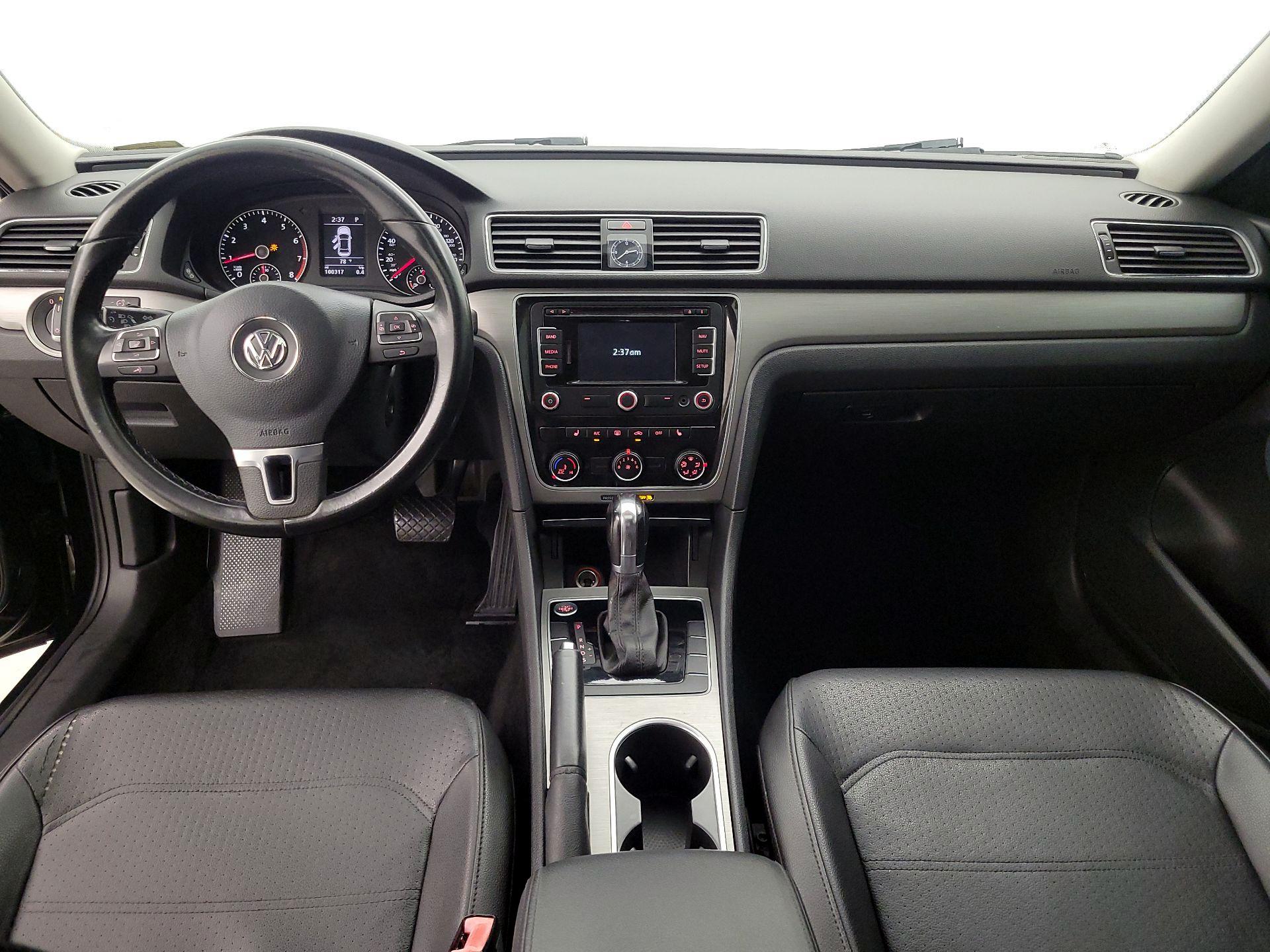 Thumbnail: 2014 Volkswagen Passat - 9