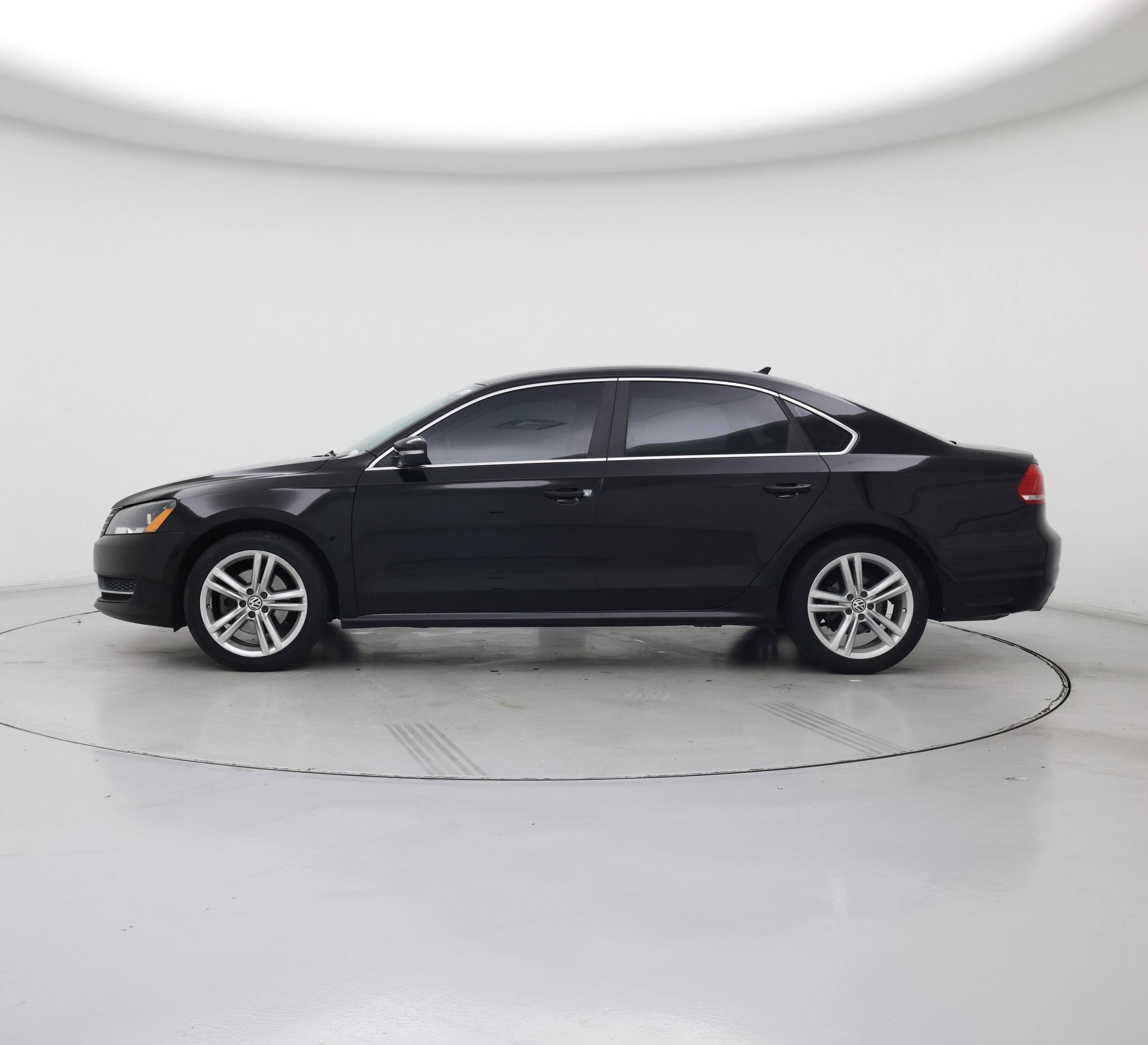 Thumbnail: 2014 Volkswagen Passat - 3