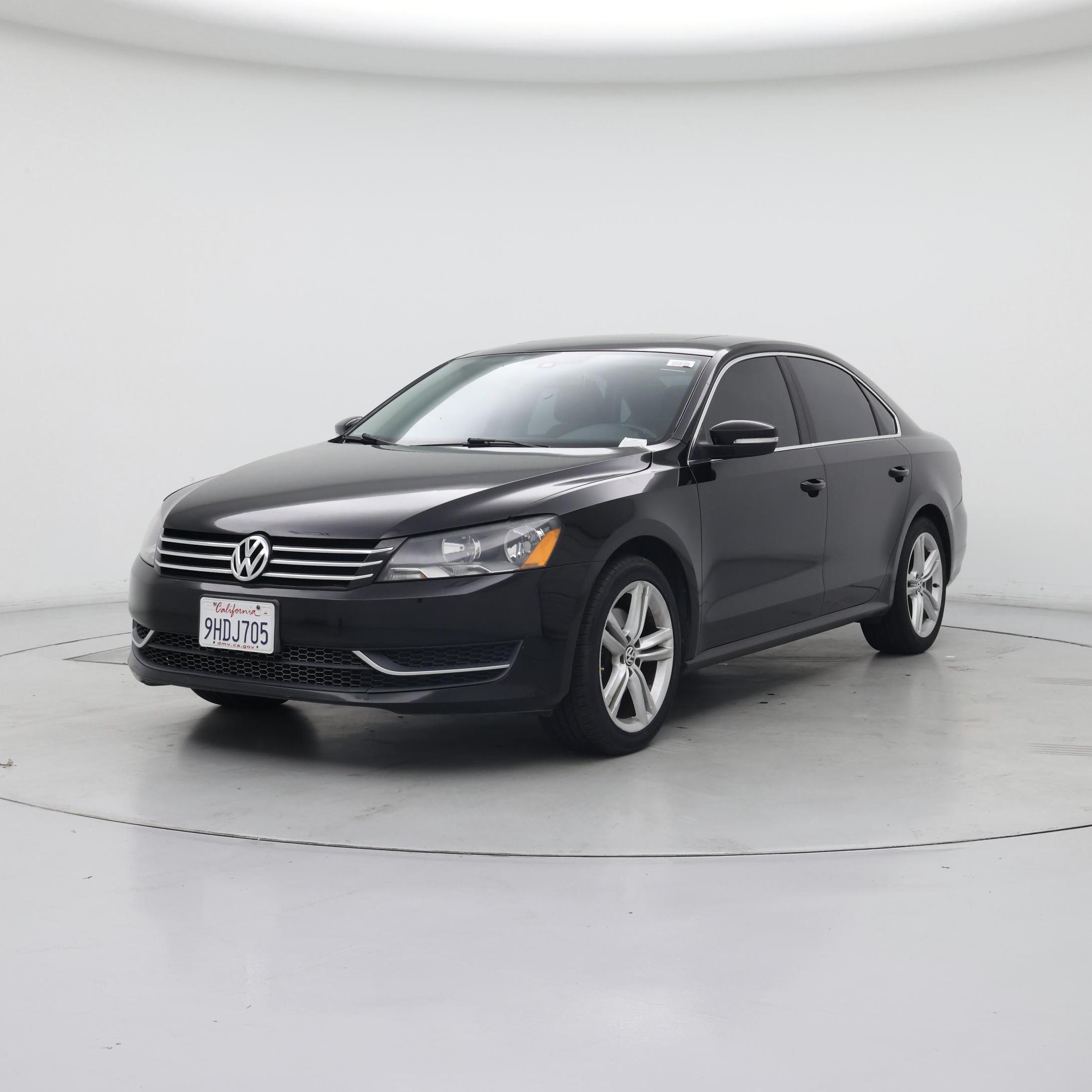 Thumbnail: 2014 Volkswagen Passat - 4