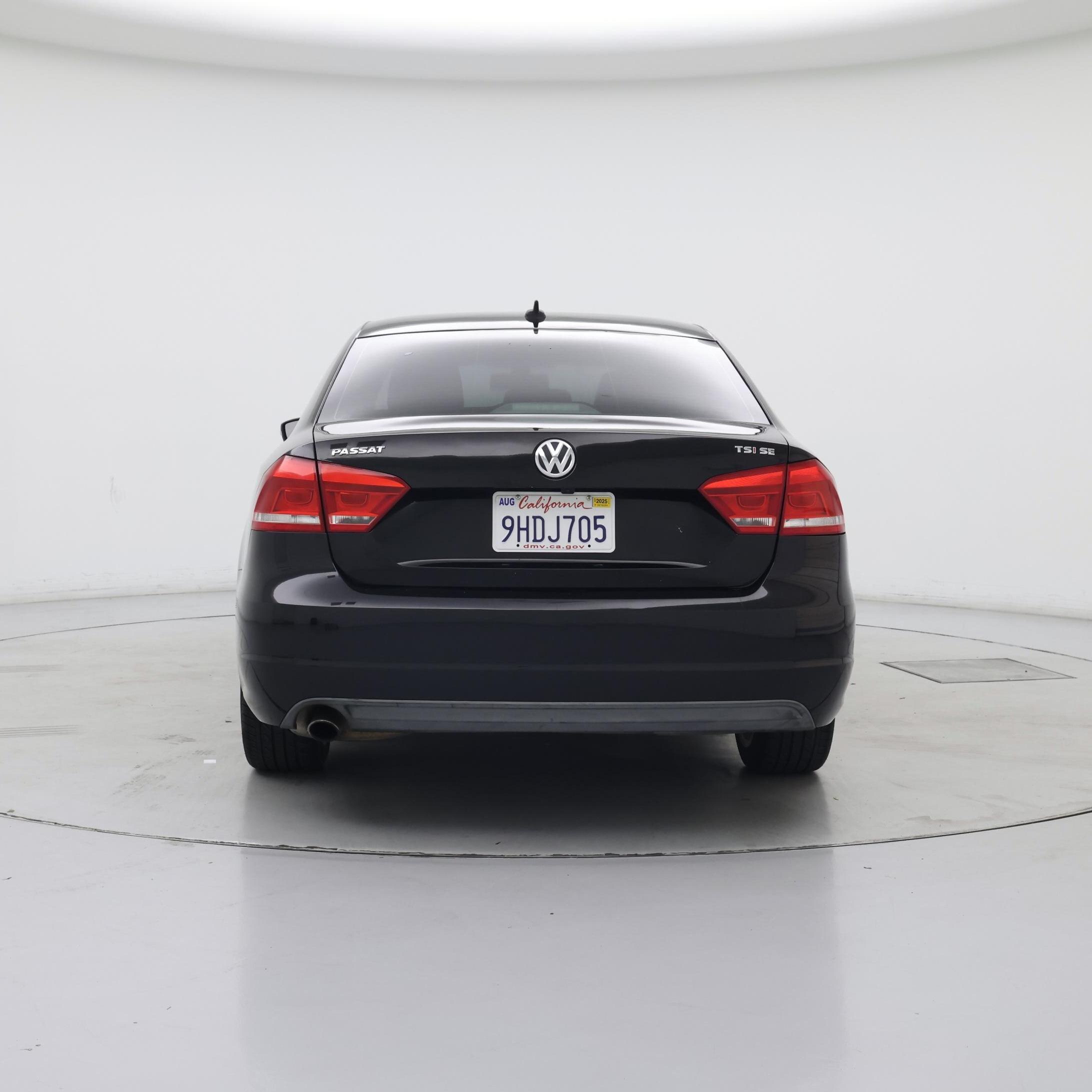 Thumbnail: 2014 Volkswagen Passat - 6