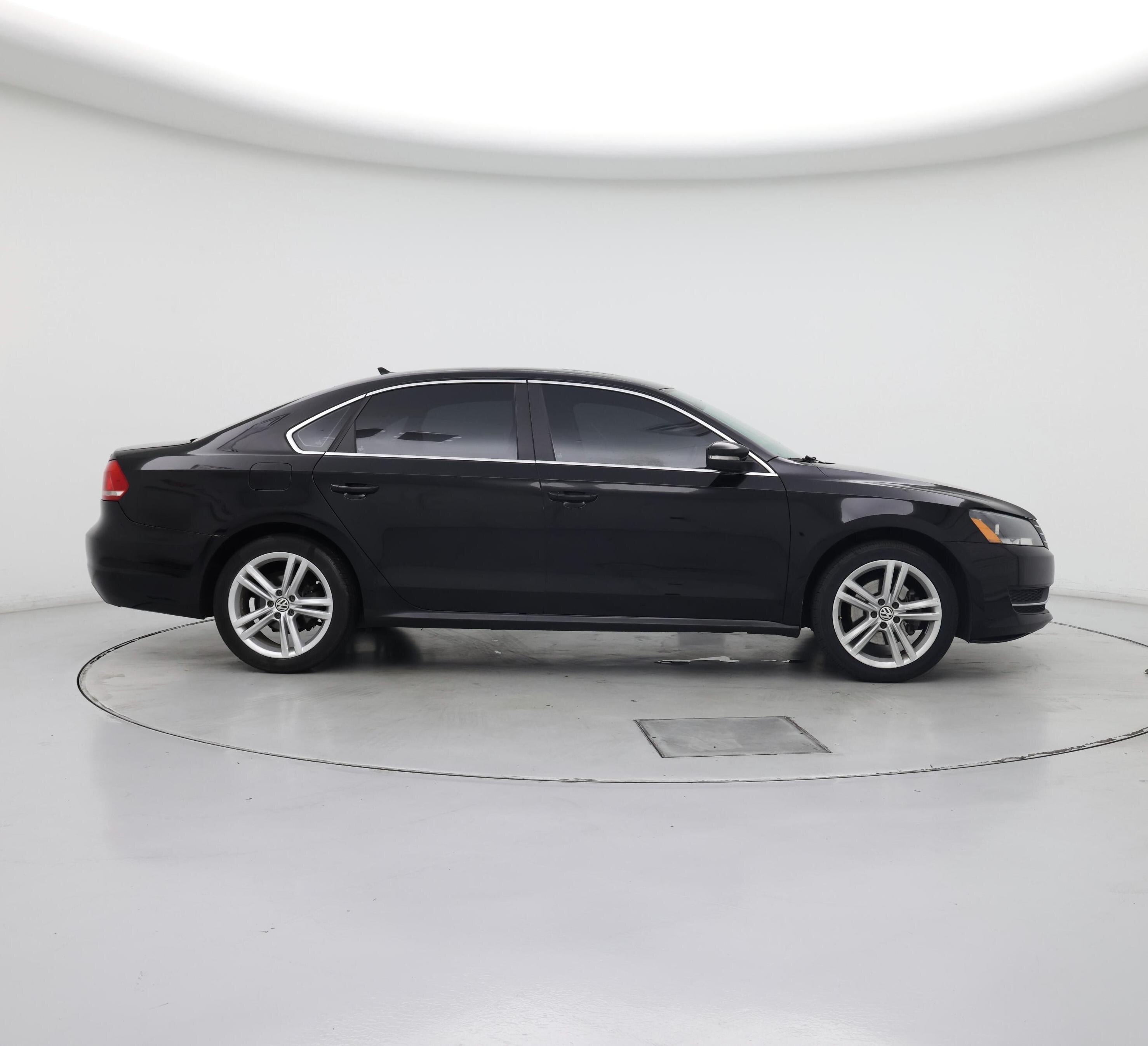 Thumbnail: 2014 Volkswagen Passat - 7