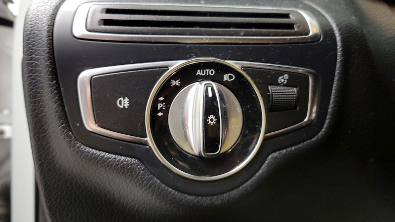 2015 Mercedes-Benz C-Class C 300 13