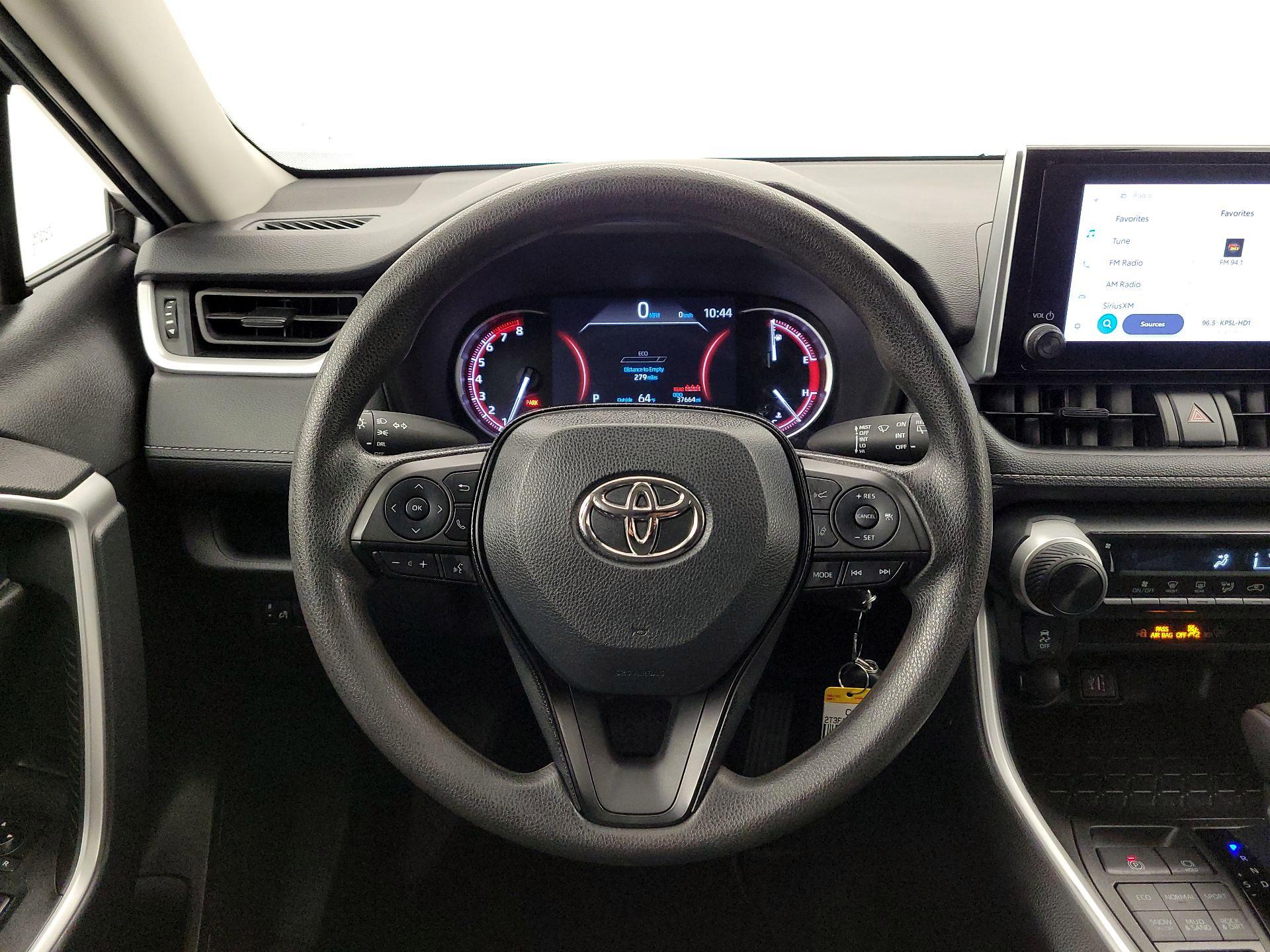 Thumbnail: 2023 Toyota RAV4 - 10