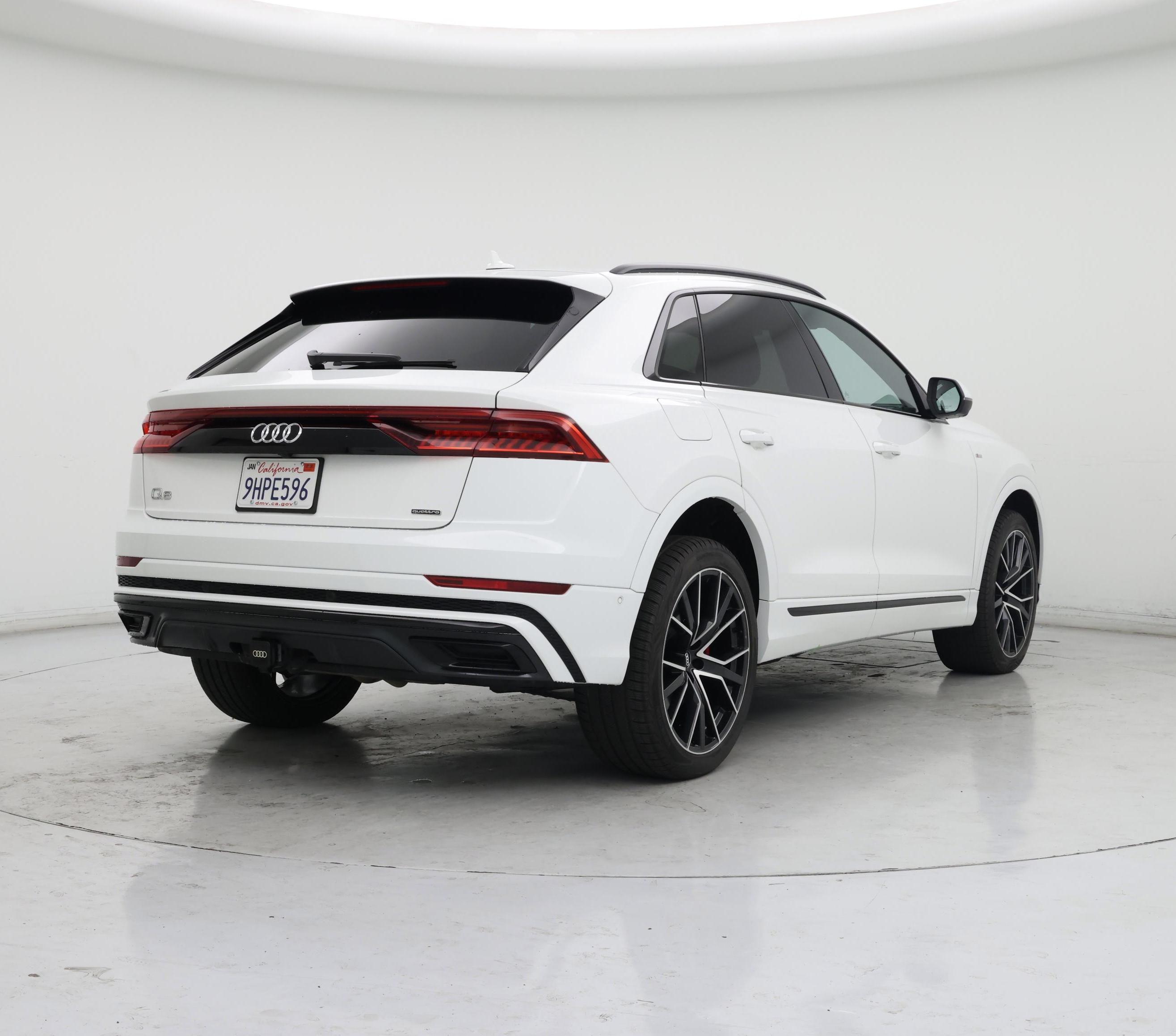 Thumbnail: 2020 Audi Q8 - 8