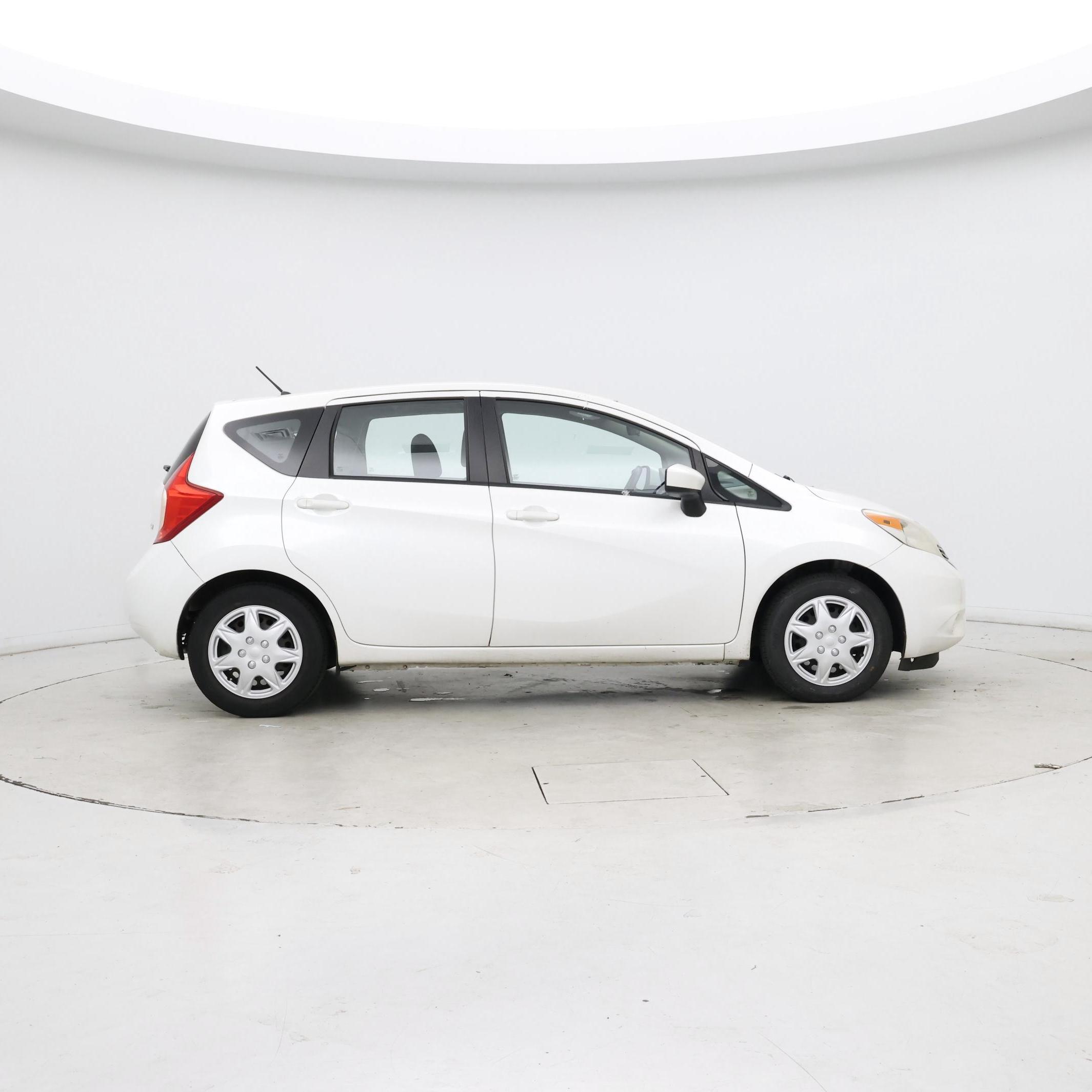 Thumbnail: 2015 Nissan Versa Note - 7
