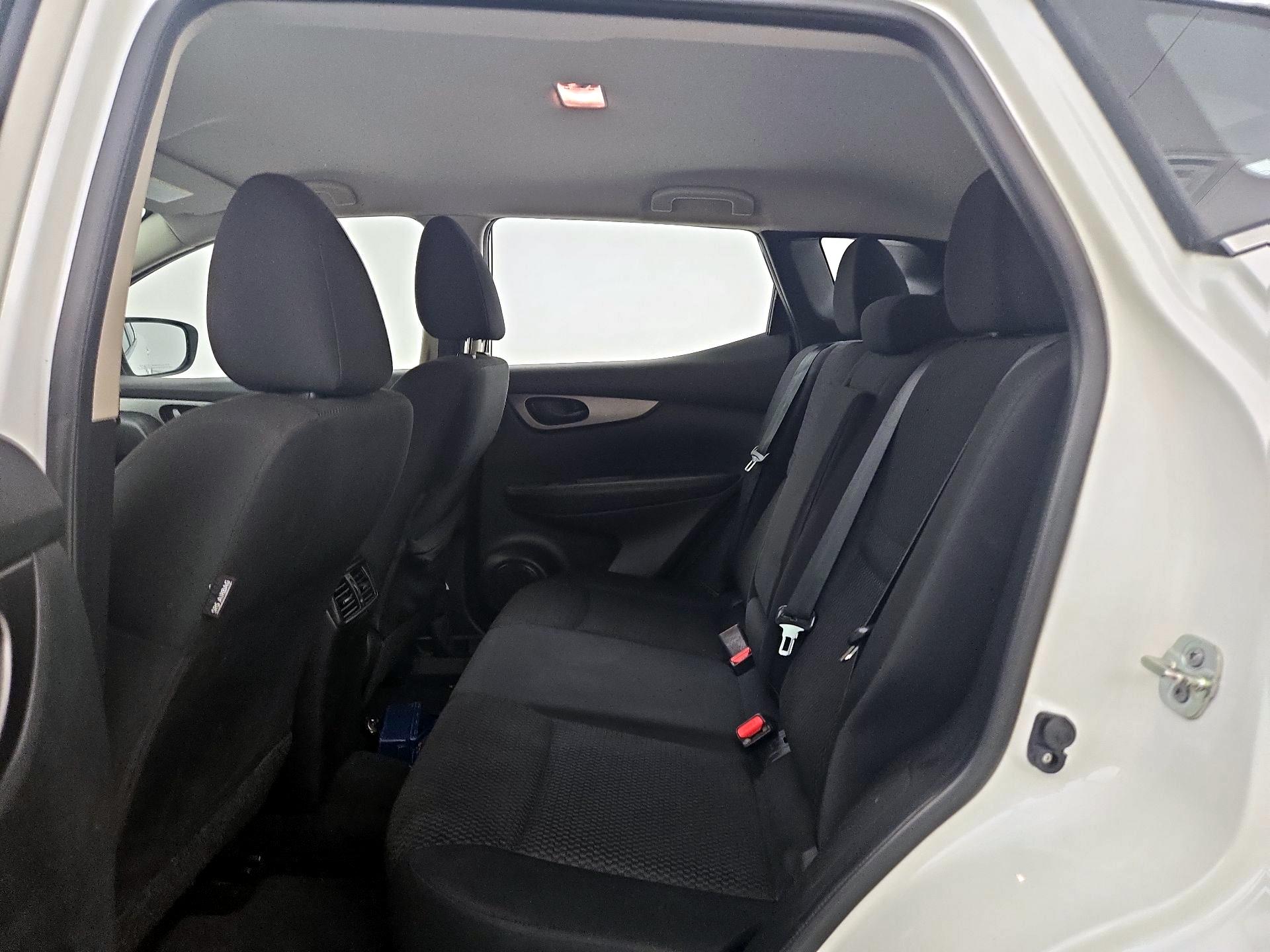 Thumbnail: 2019 Nissan Rogue Sport - 19