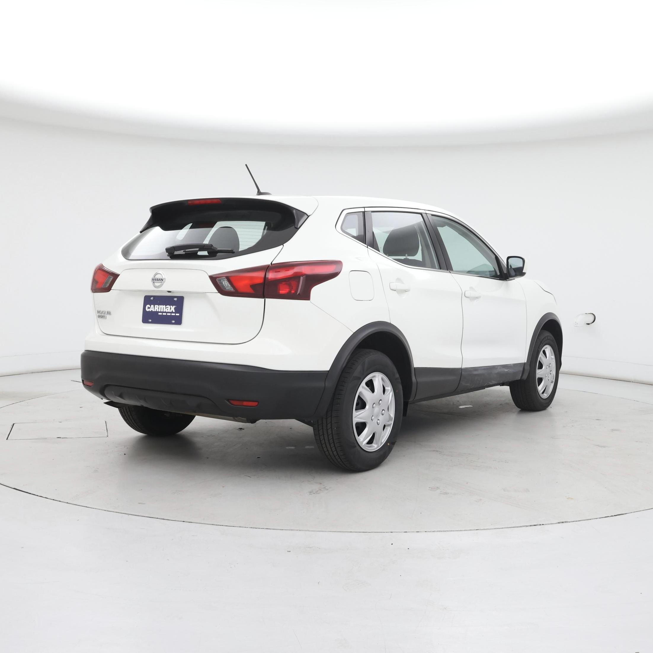 Thumbnail: 2019 Nissan Rogue Sport - 8