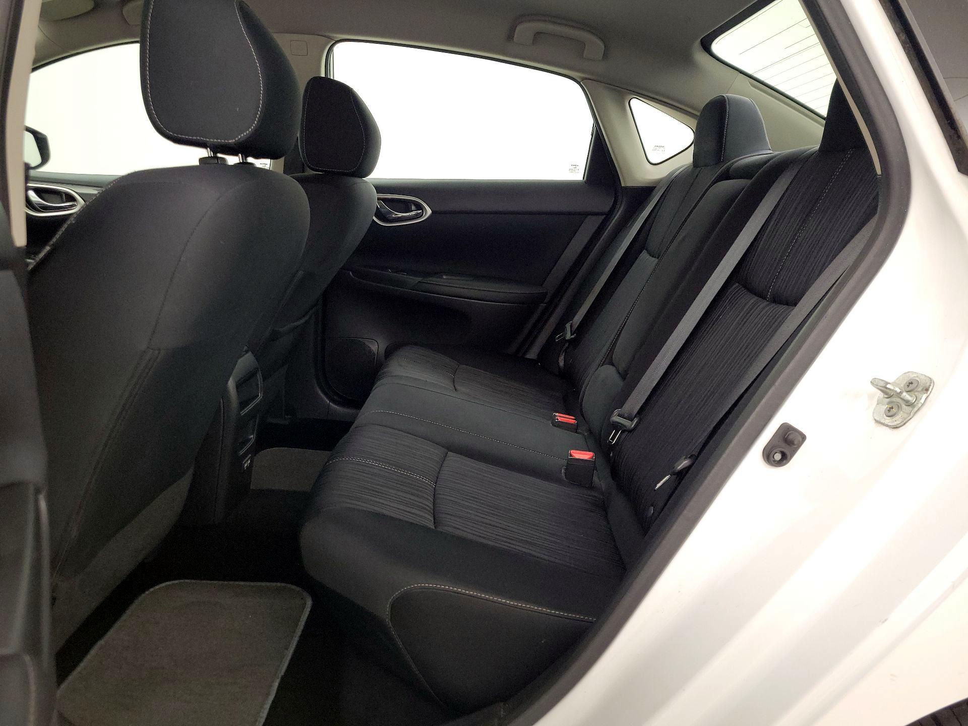 Thumbnail: 2018 Nissan Sentra - 19