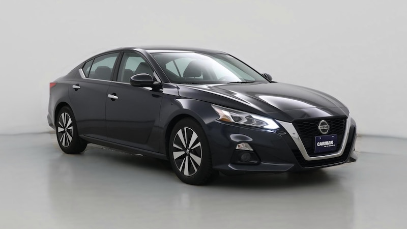 2019 Nissan Altima SL Hero Image