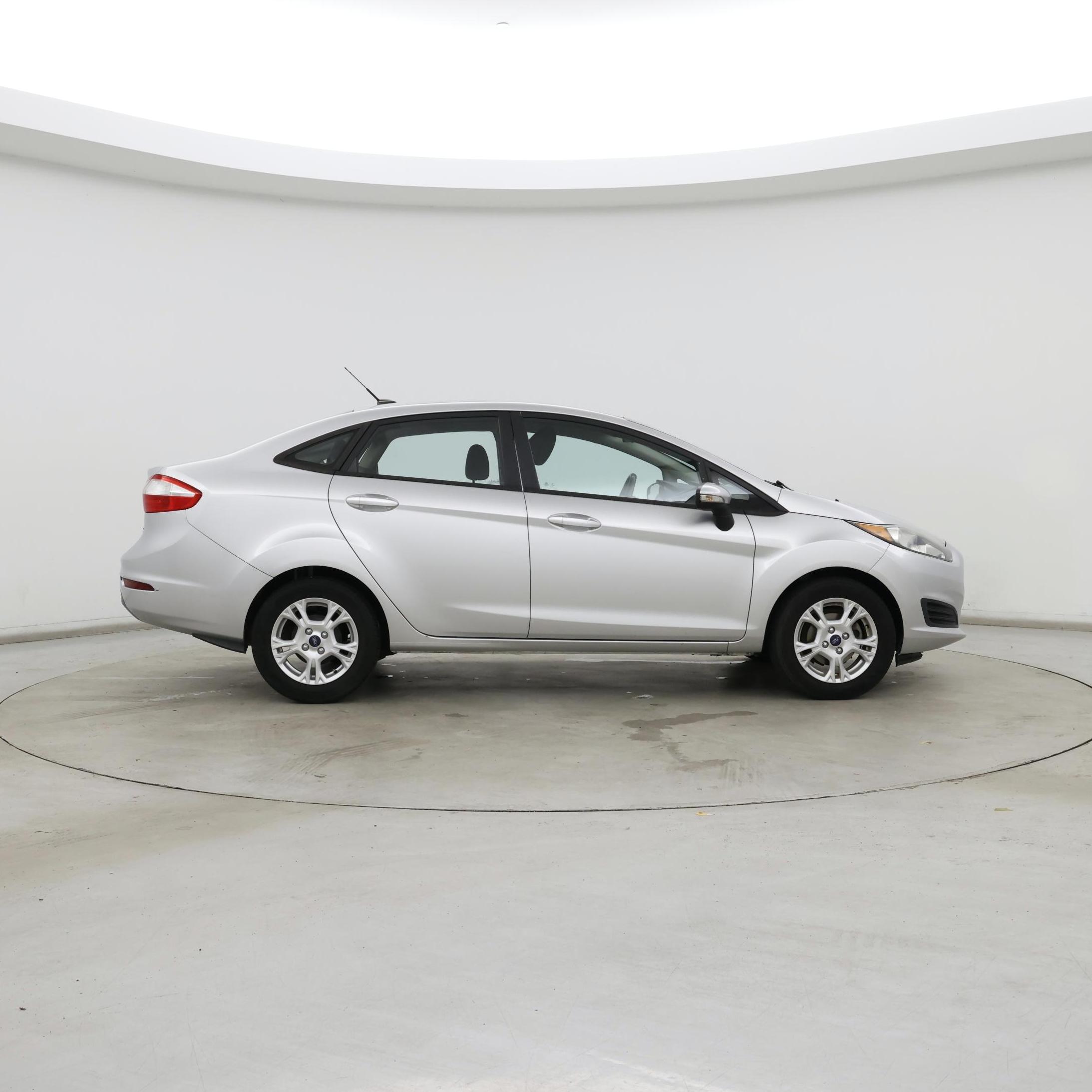 Thumbnail: 2016 Ford Fiesta - 7