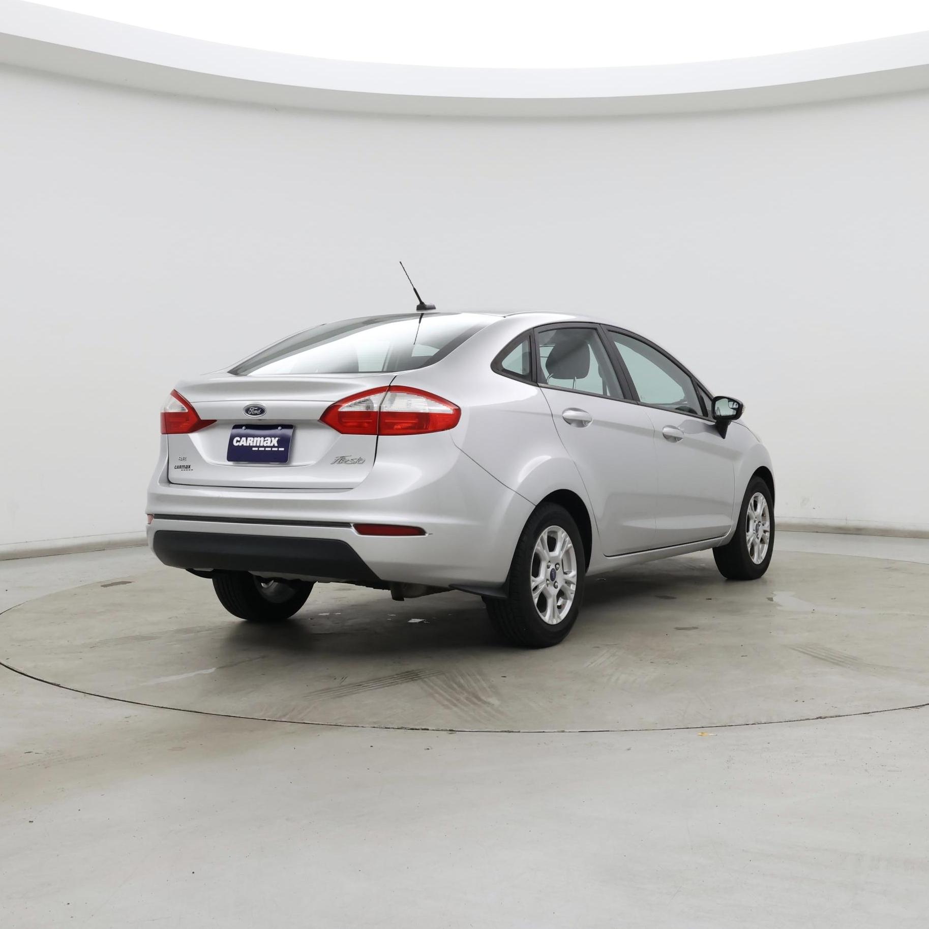 Thumbnail: 2016 Ford Fiesta - 8