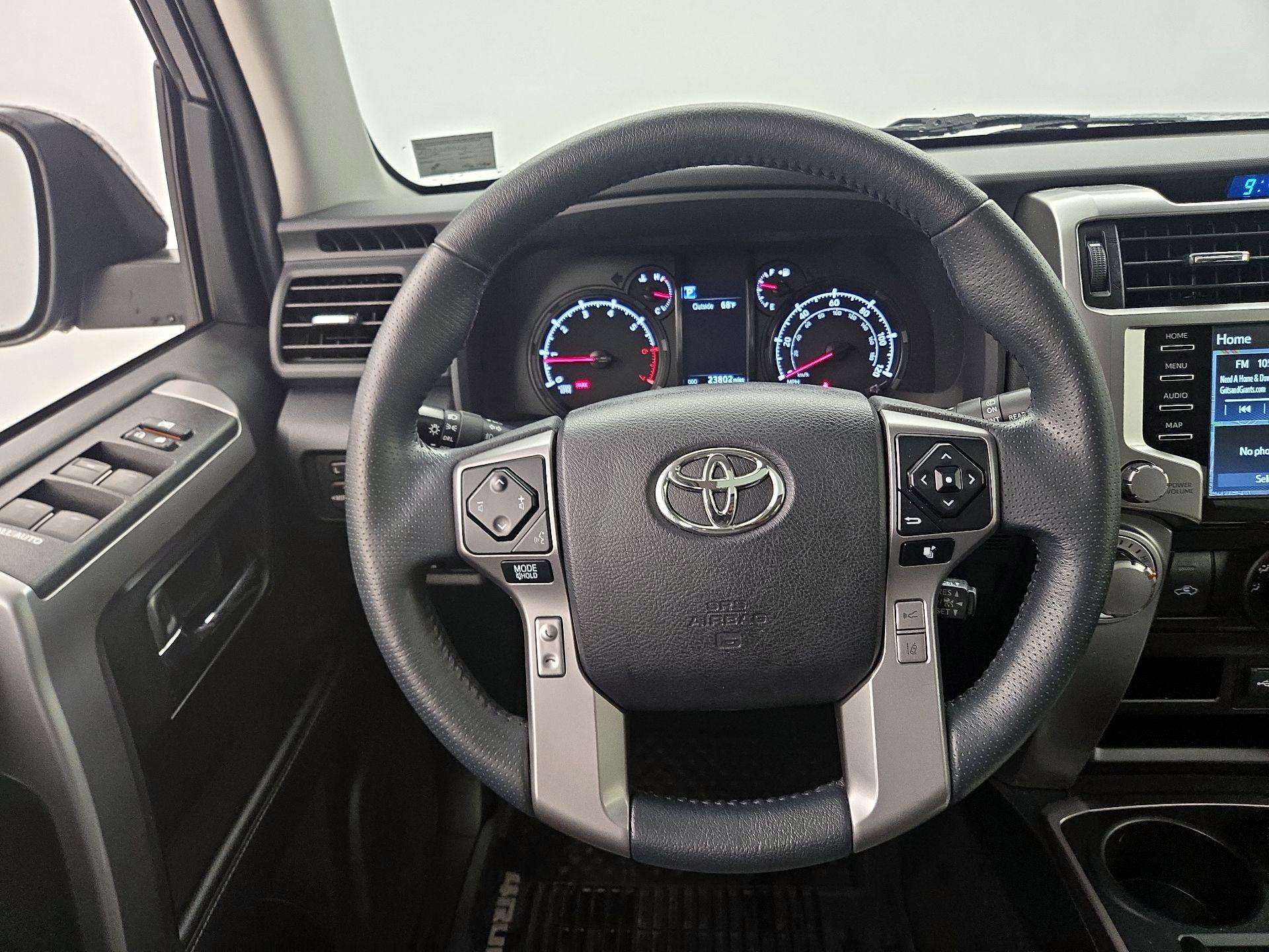 Thumbnail: 2020 Toyota 4Runner - 10