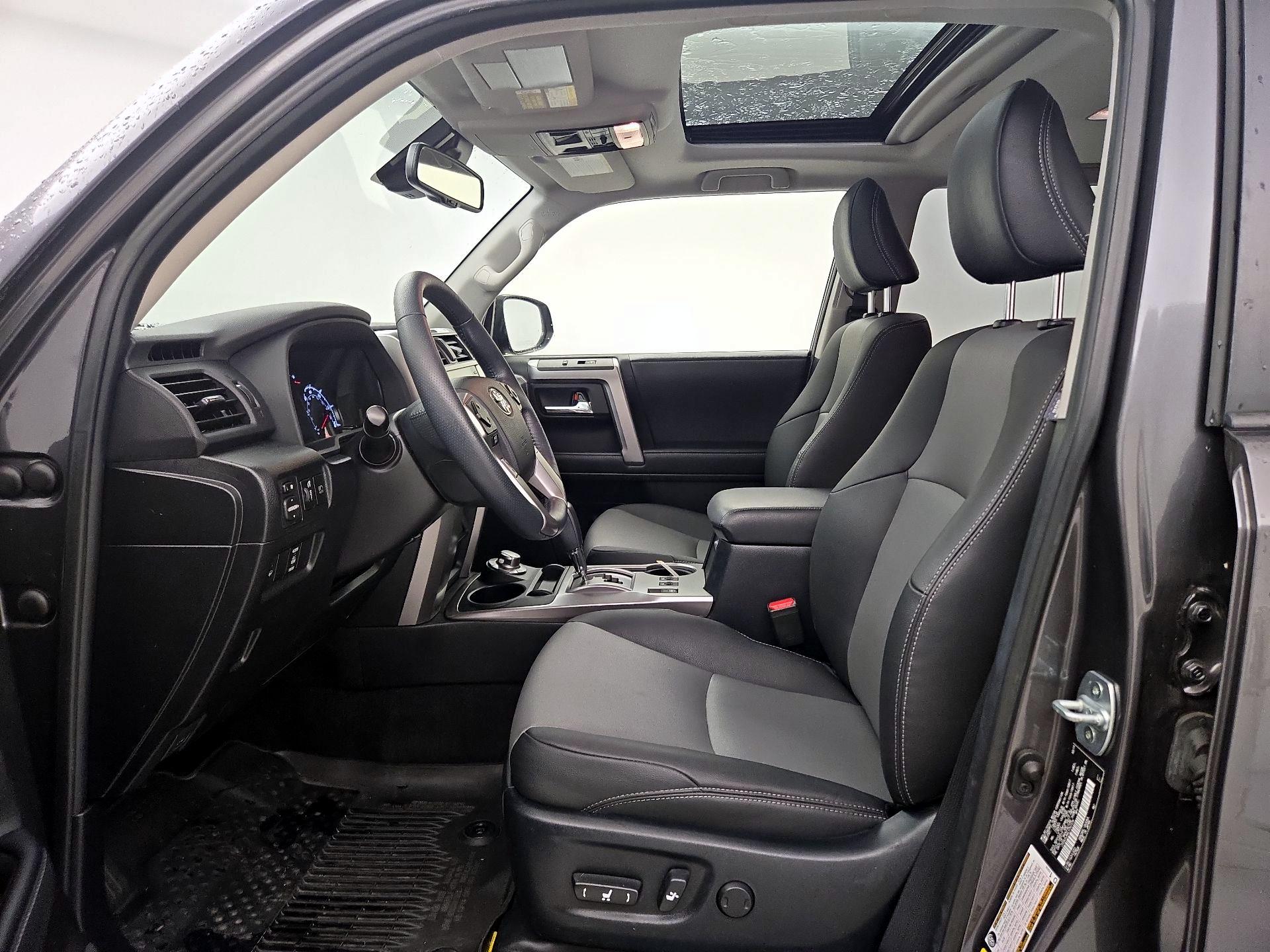 Thumbnail: 2020 Toyota 4Runner - 11