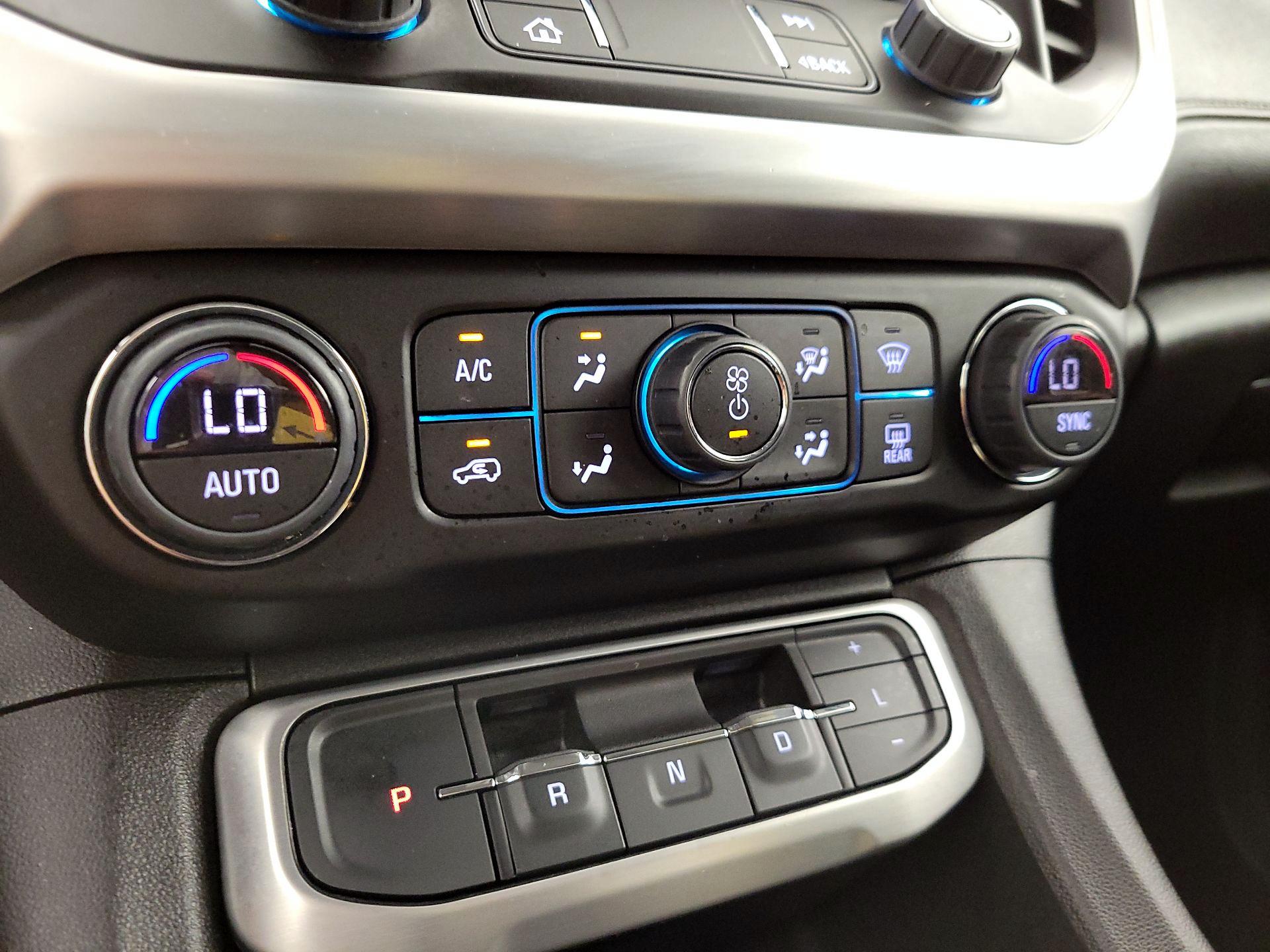 Thumbnail: 2023 GMC Acadia - 16