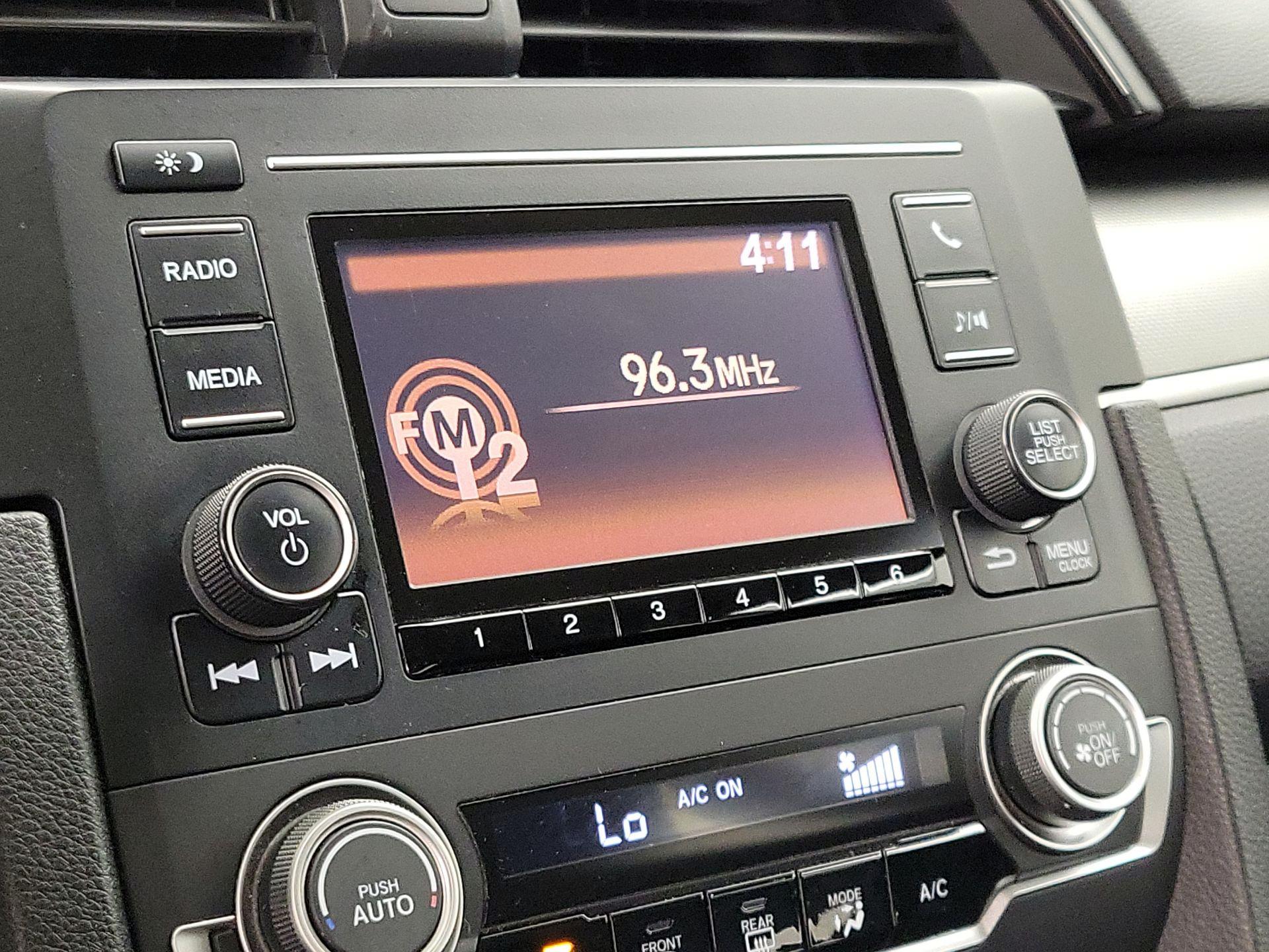 Thumbnail: 2016 Honda Civic - 15