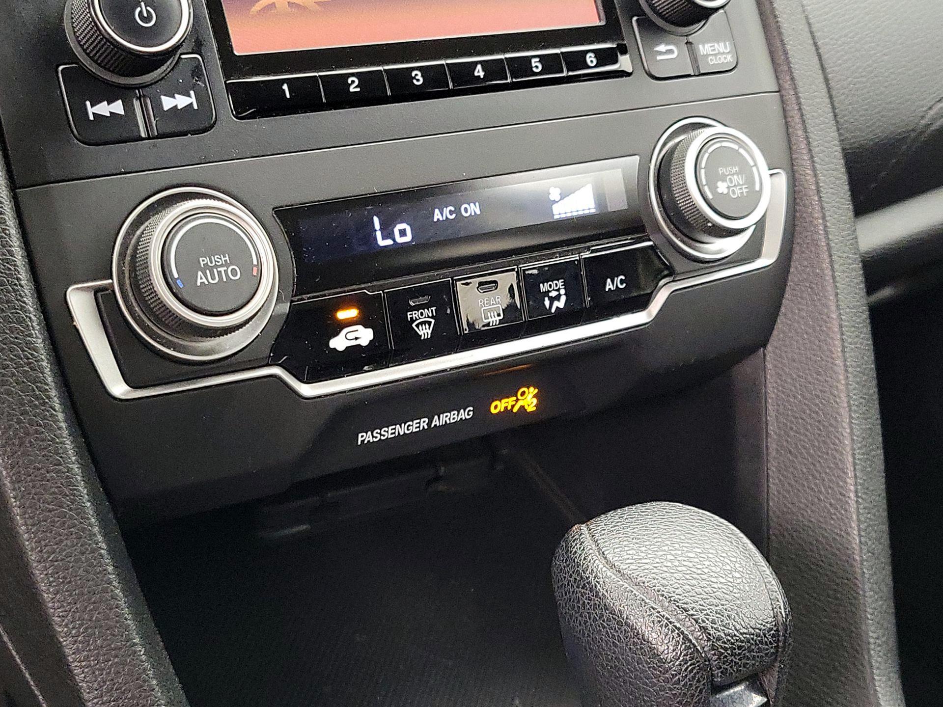 Thumbnail: 2016 Honda Civic - 16