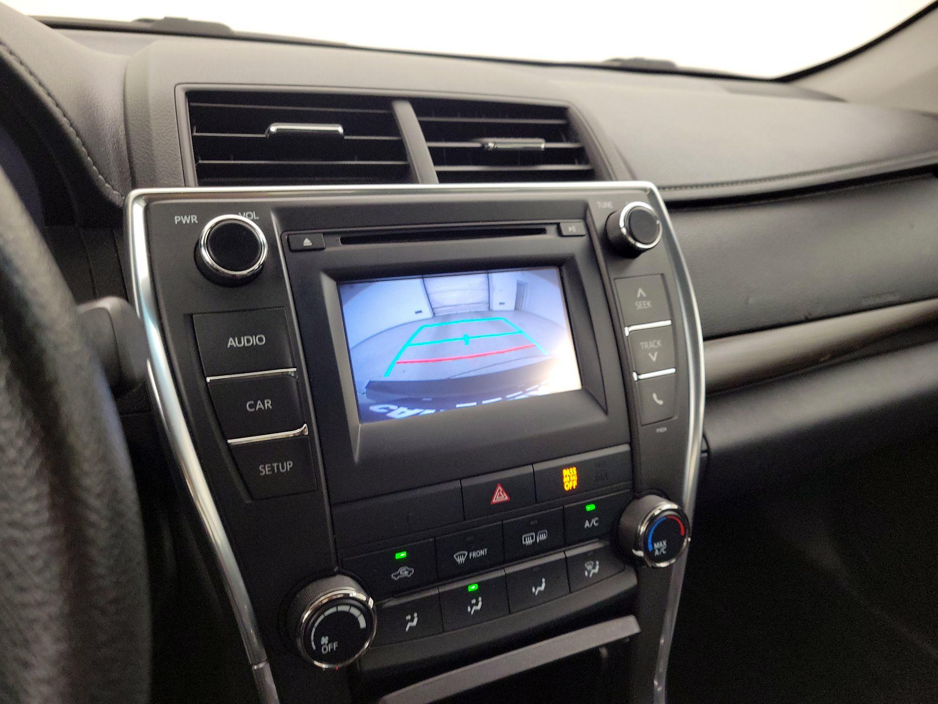 Thumbnail: 2016 Toyota Camry - 14