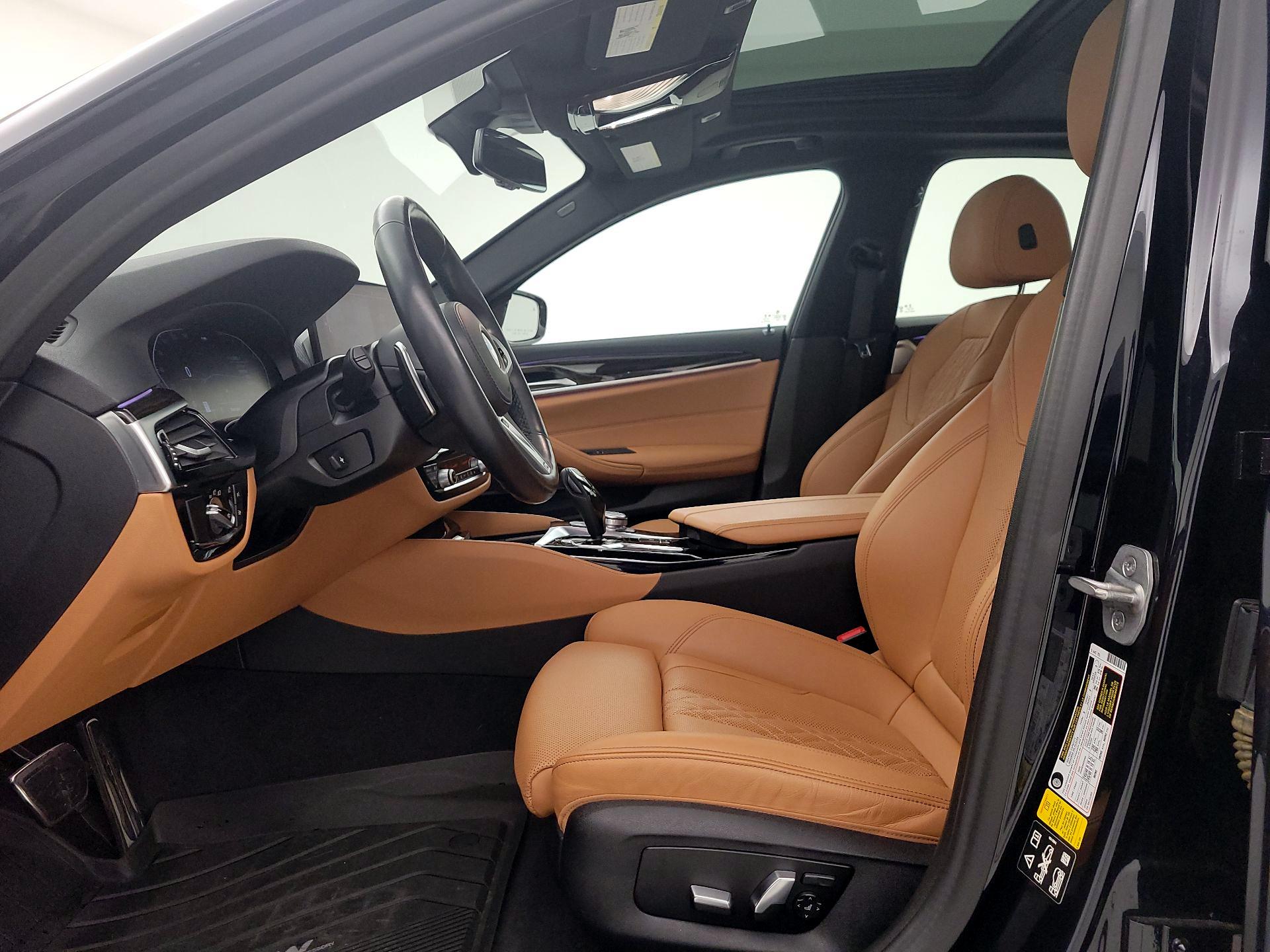Thumbnail: 2022 BMW 5 Series - 9