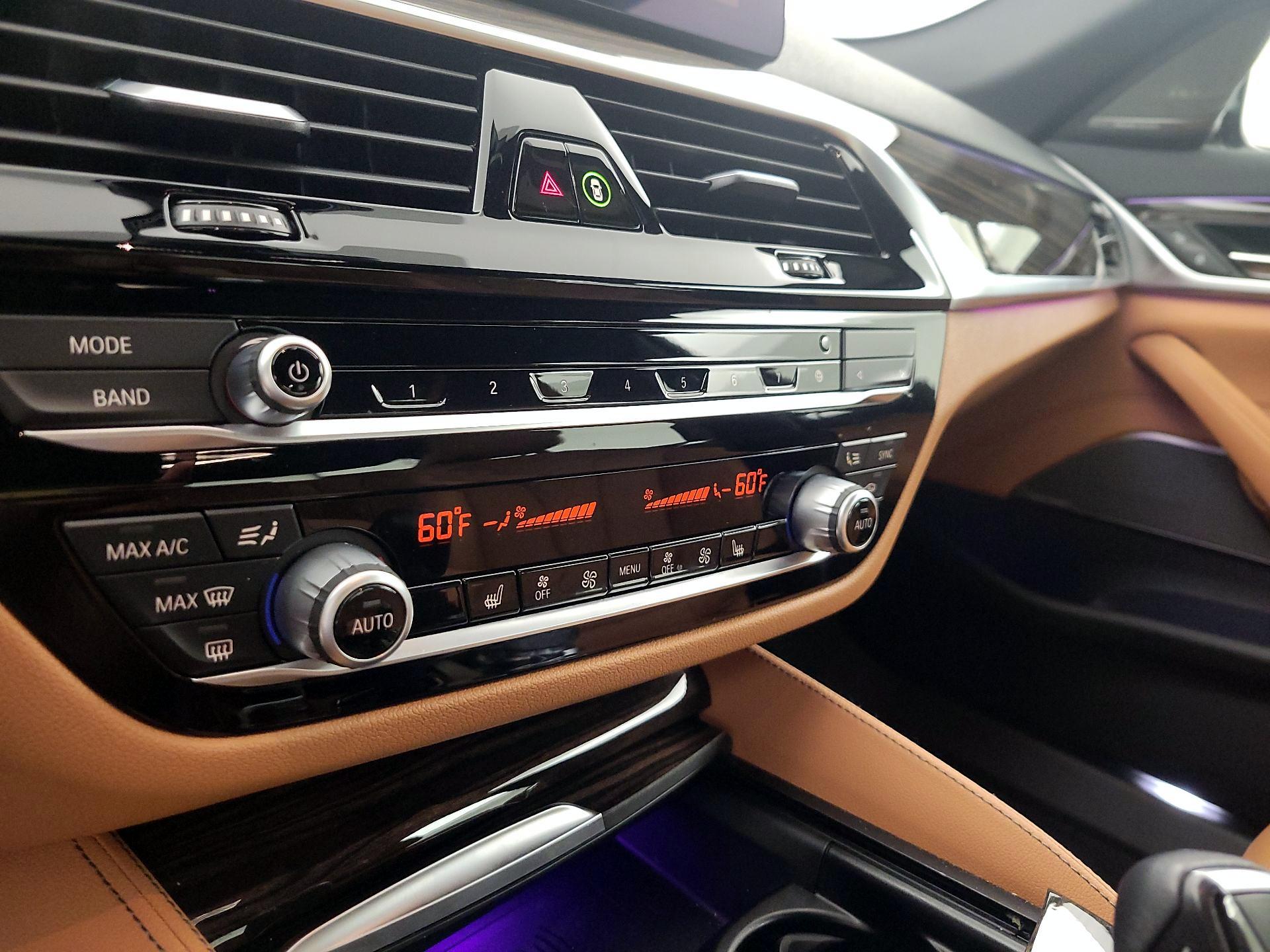 Thumbnail: 2022 BMW 5 Series - 14