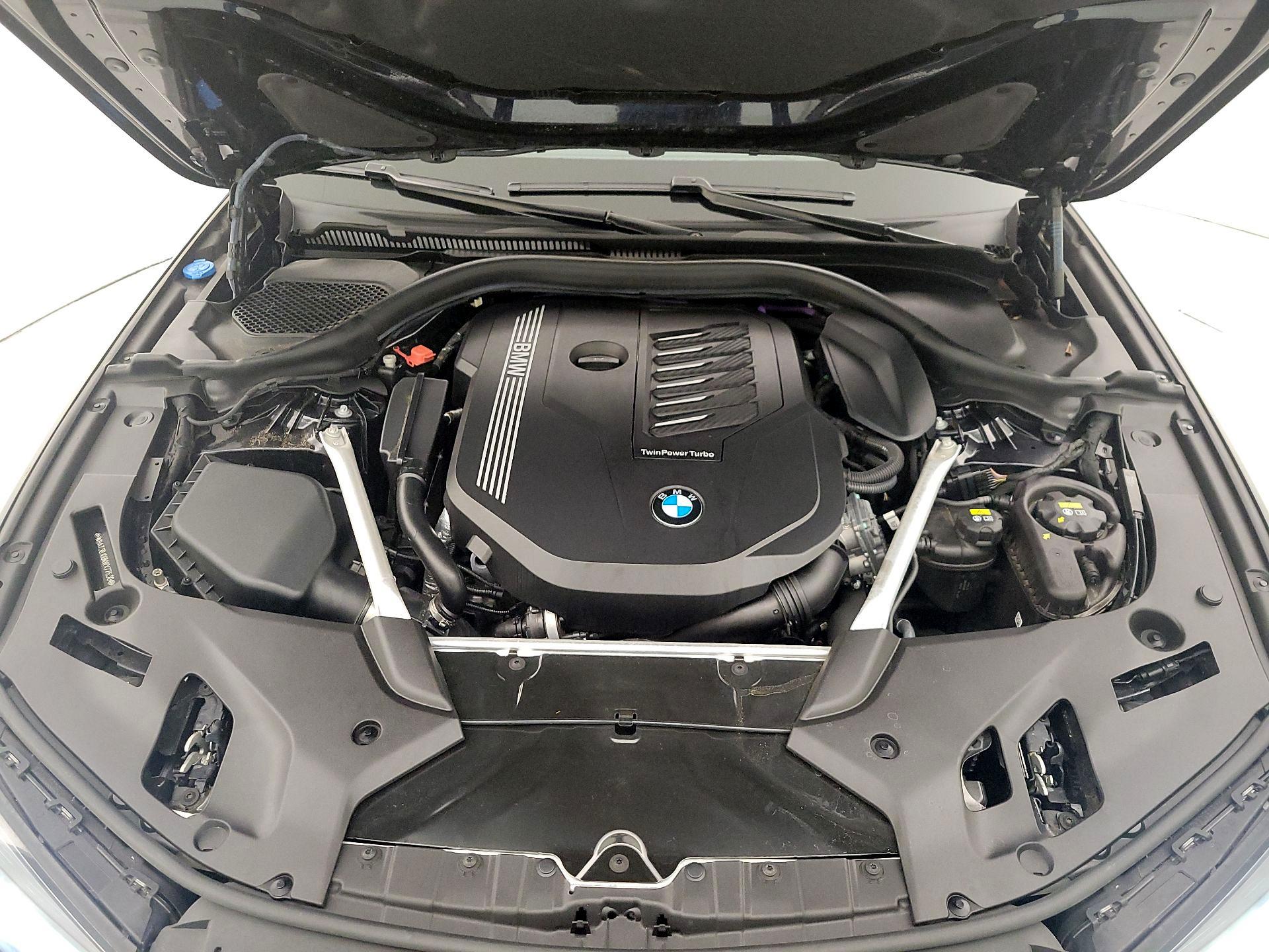 Thumbnail: 2022 BMW 5 Series - 20