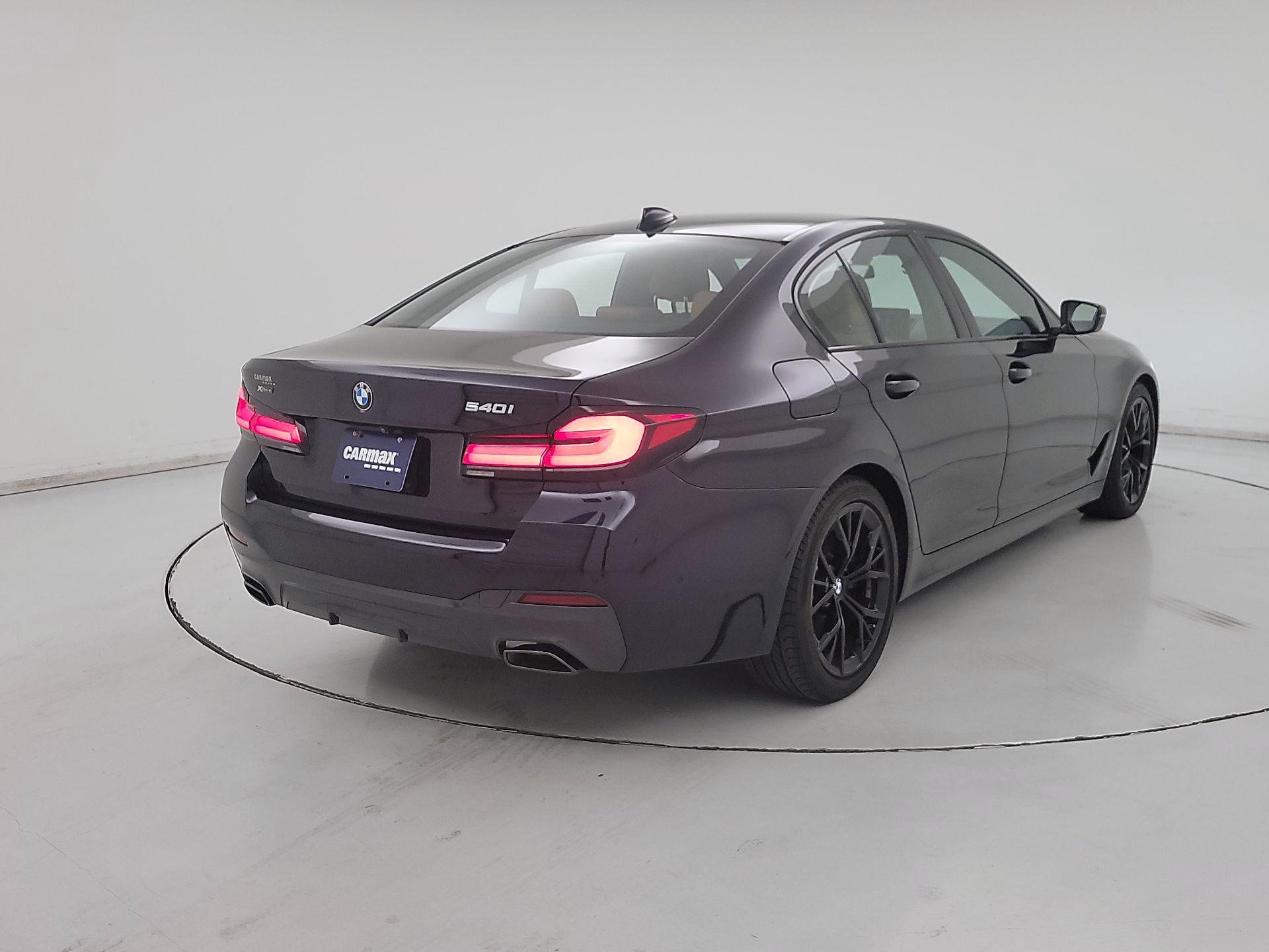 Thumbnail: 2022 BMW 5 Series - 5