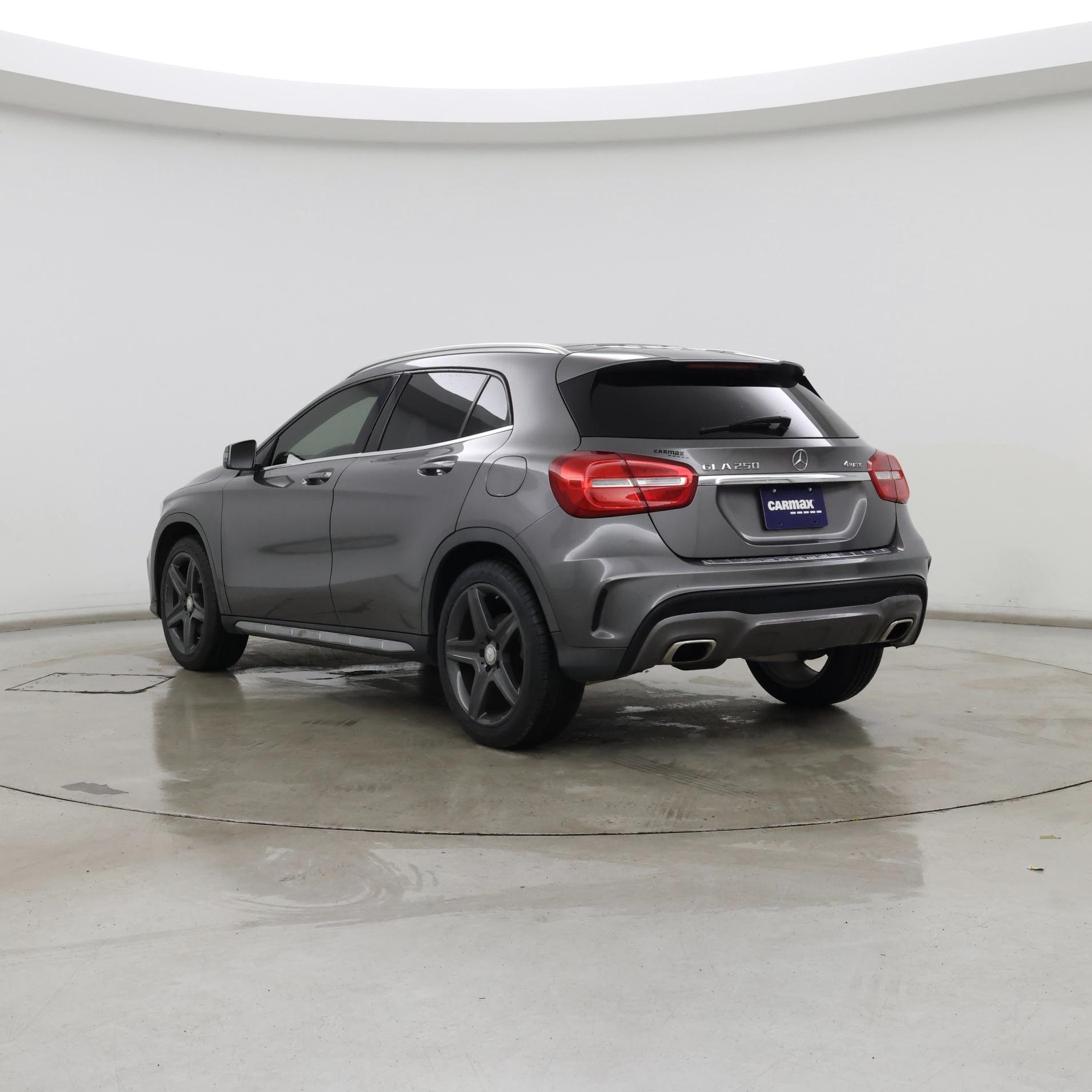Thumbnail: 2015 Mercedes-Benz GLA - 2