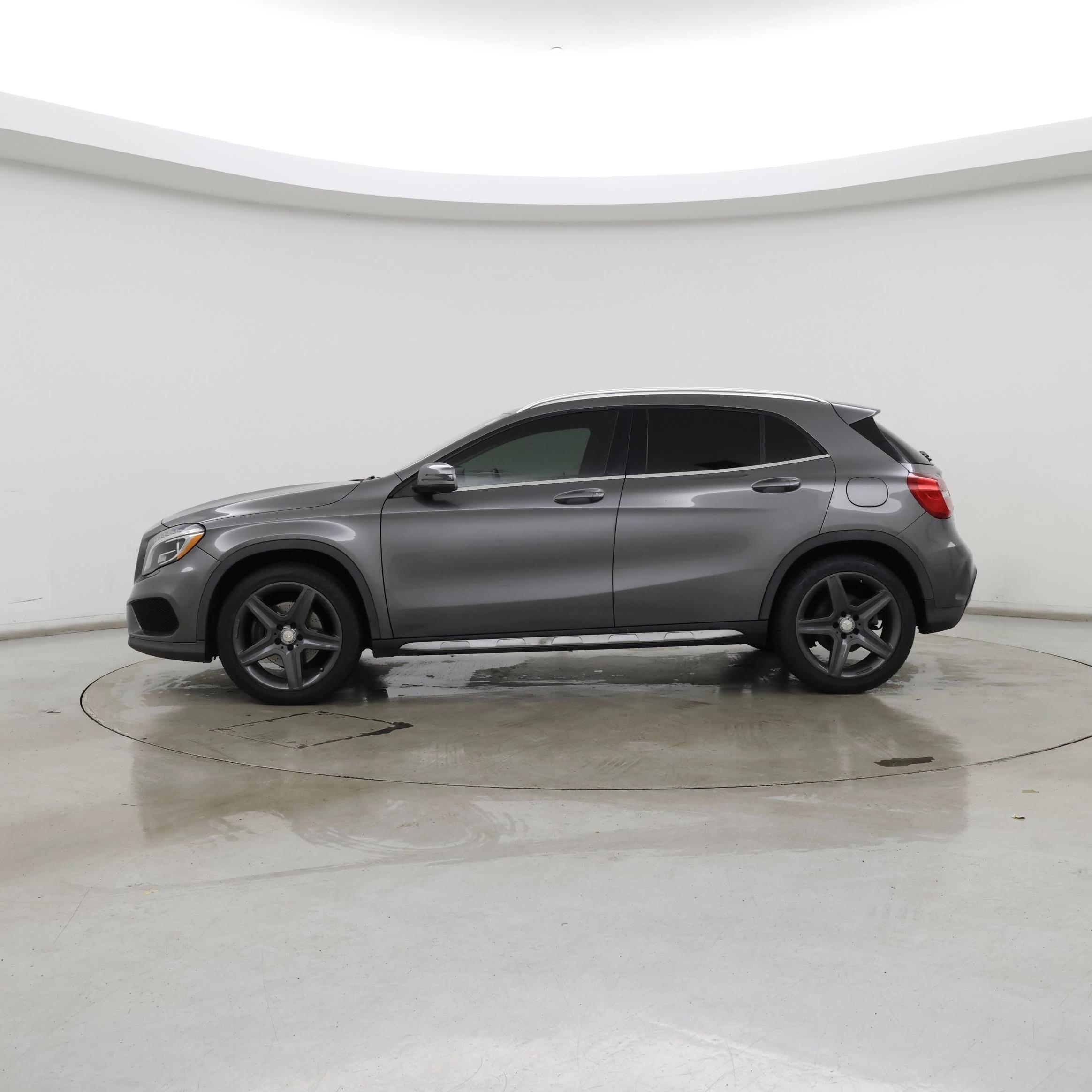Thumbnail: 2015 Mercedes-Benz GLA - 3