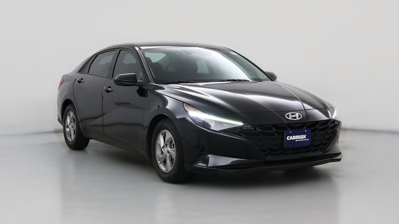 2021 Hyundai Elantra SE Hero Image