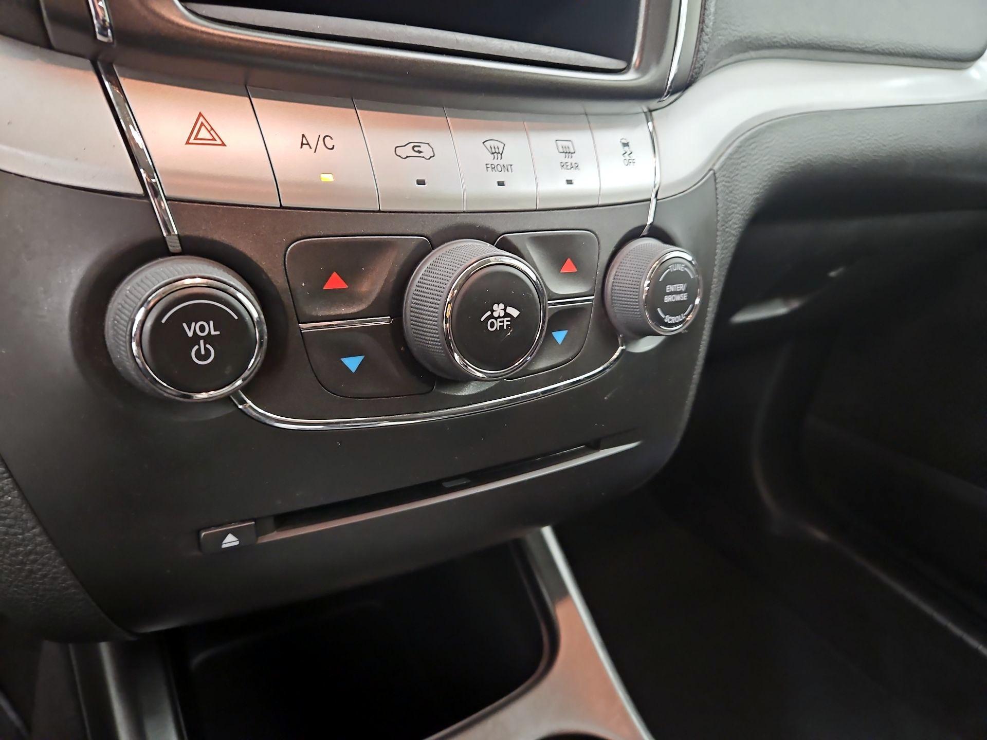Thumbnail: 2014 Dodge Journey - 15