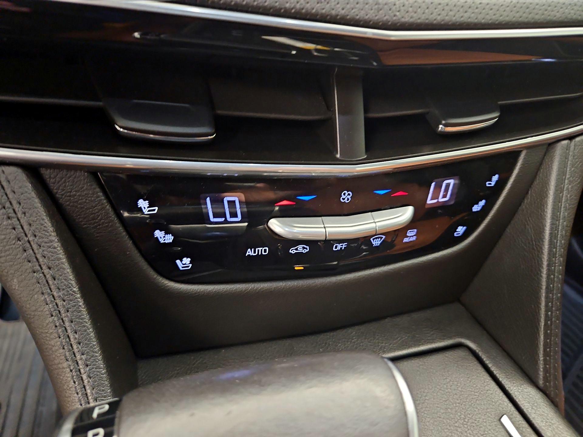Thumbnail: 2017 Cadillac CT6 - 16