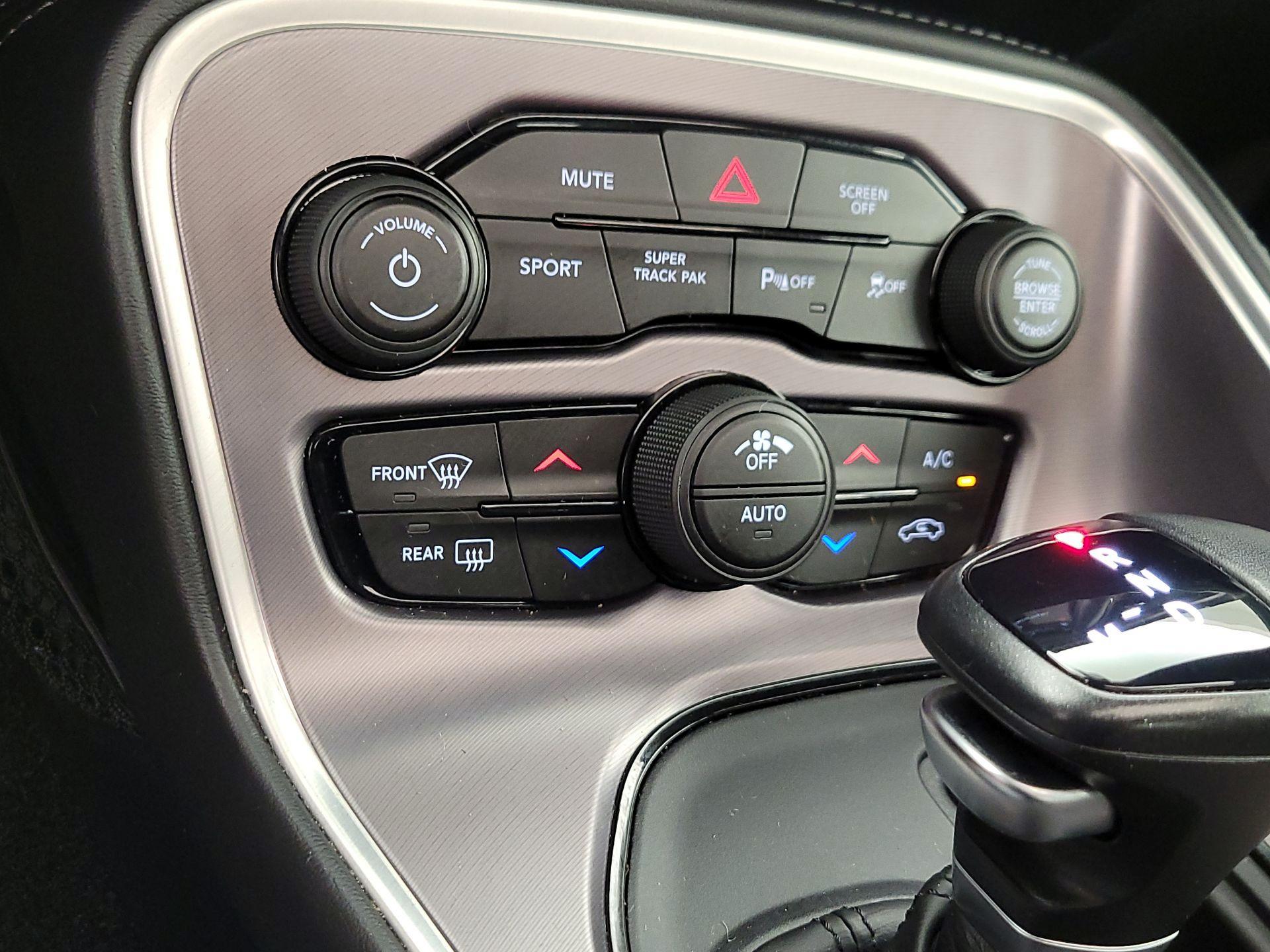 Thumbnail: 2020 Dodge Challenger - 17