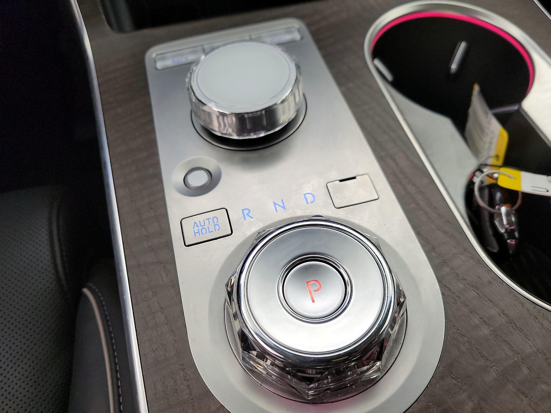 Thumbnail: 2025 Genesis GV80 - 18