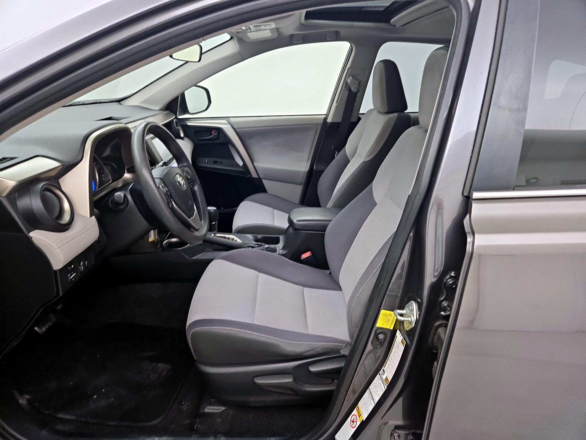 Thumbnail: 2013 Toyota RAV4 - 11