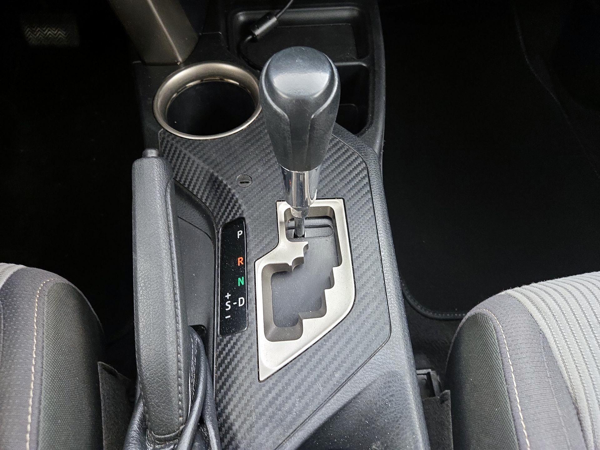 Thumbnail: 2013 Toyota RAV4 - 17