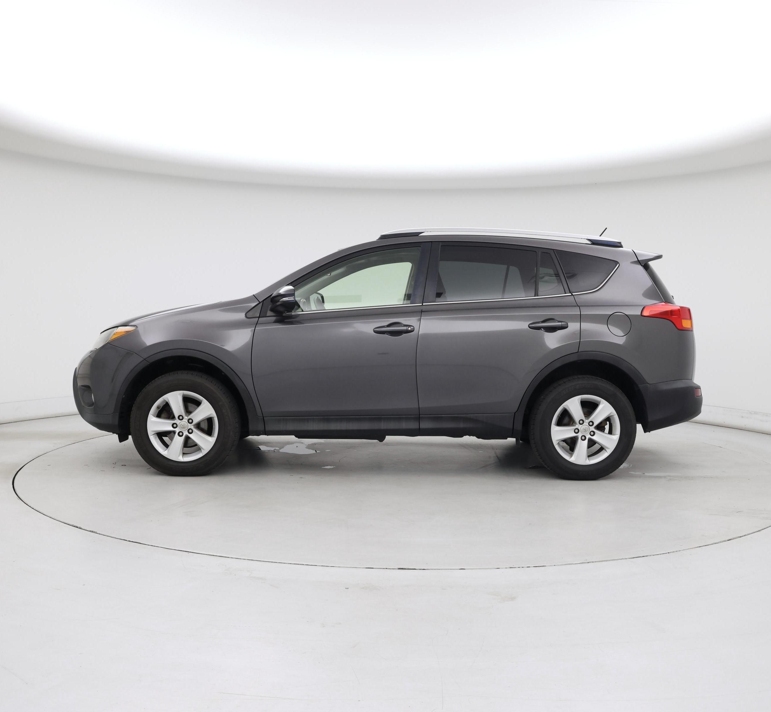 Thumbnail: 2013 Toyota RAV4 - 3