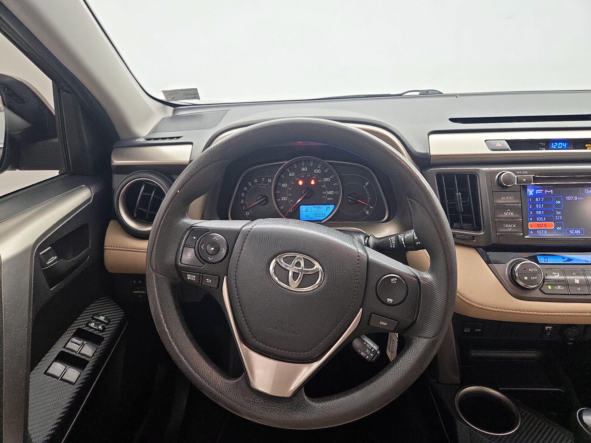Thumbnail: 2013 Toyota RAV4 - 10