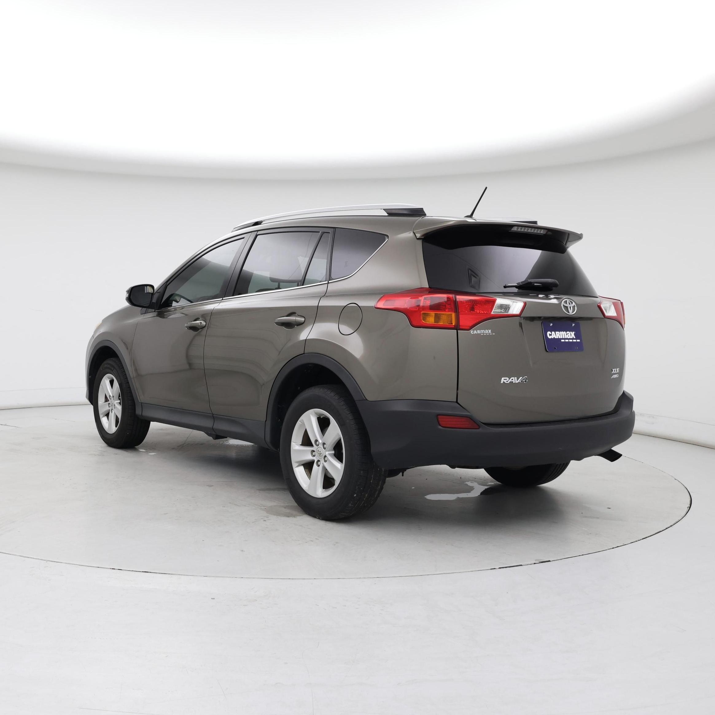 Thumbnail: 2013 Toyota RAV4 - 2