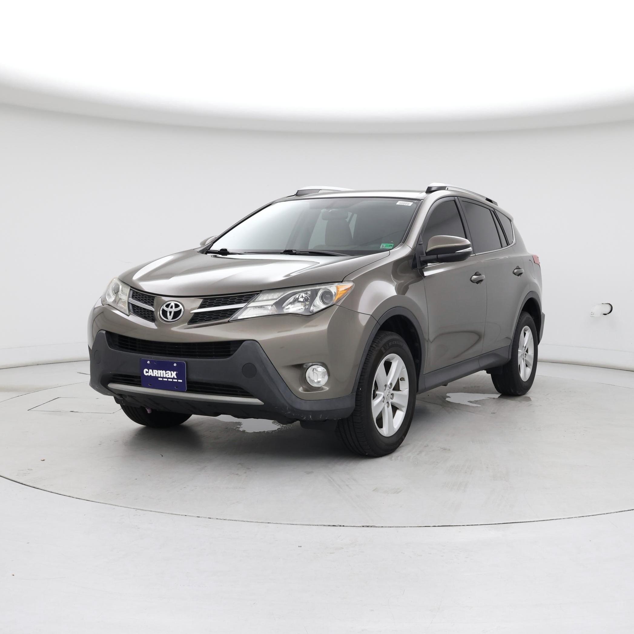 Thumbnail: 2013 Toyota RAV4 - 4
