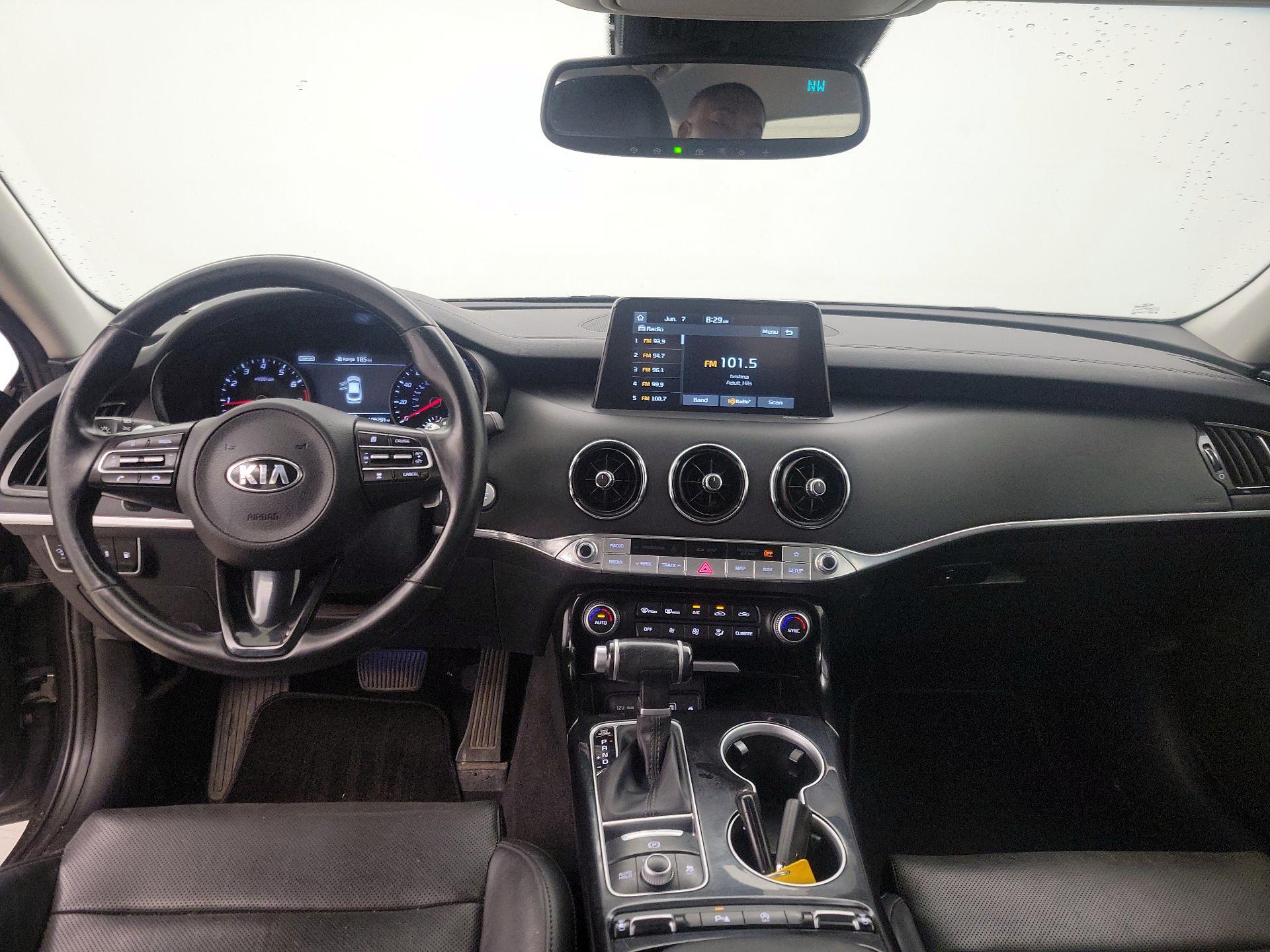 Thumbnail: 2019 Kia Stinger - 9